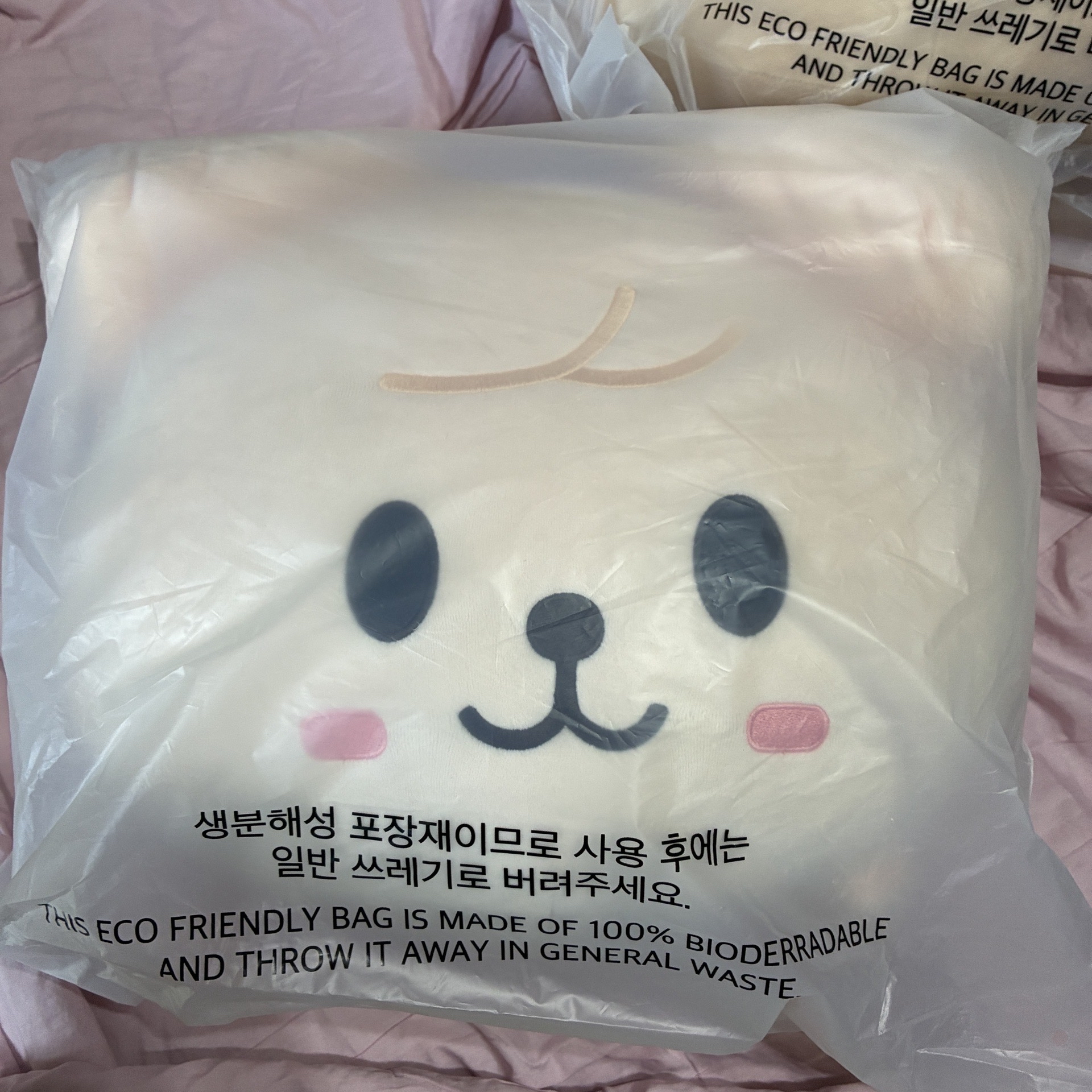 PuppyM 豆豆眼抱枕