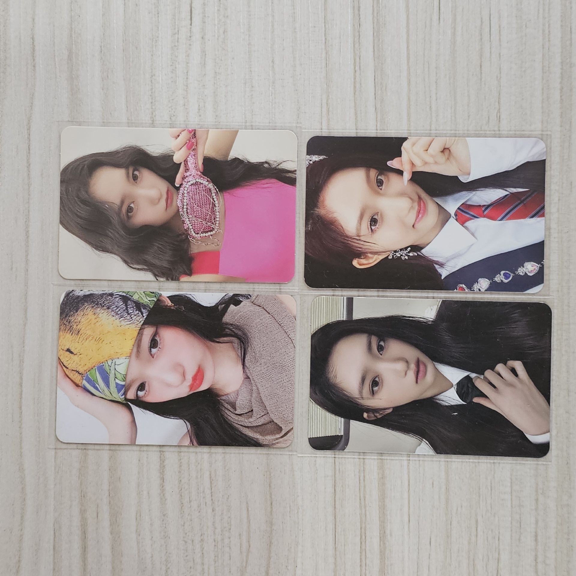 專卡4張（西裝卡背有損）