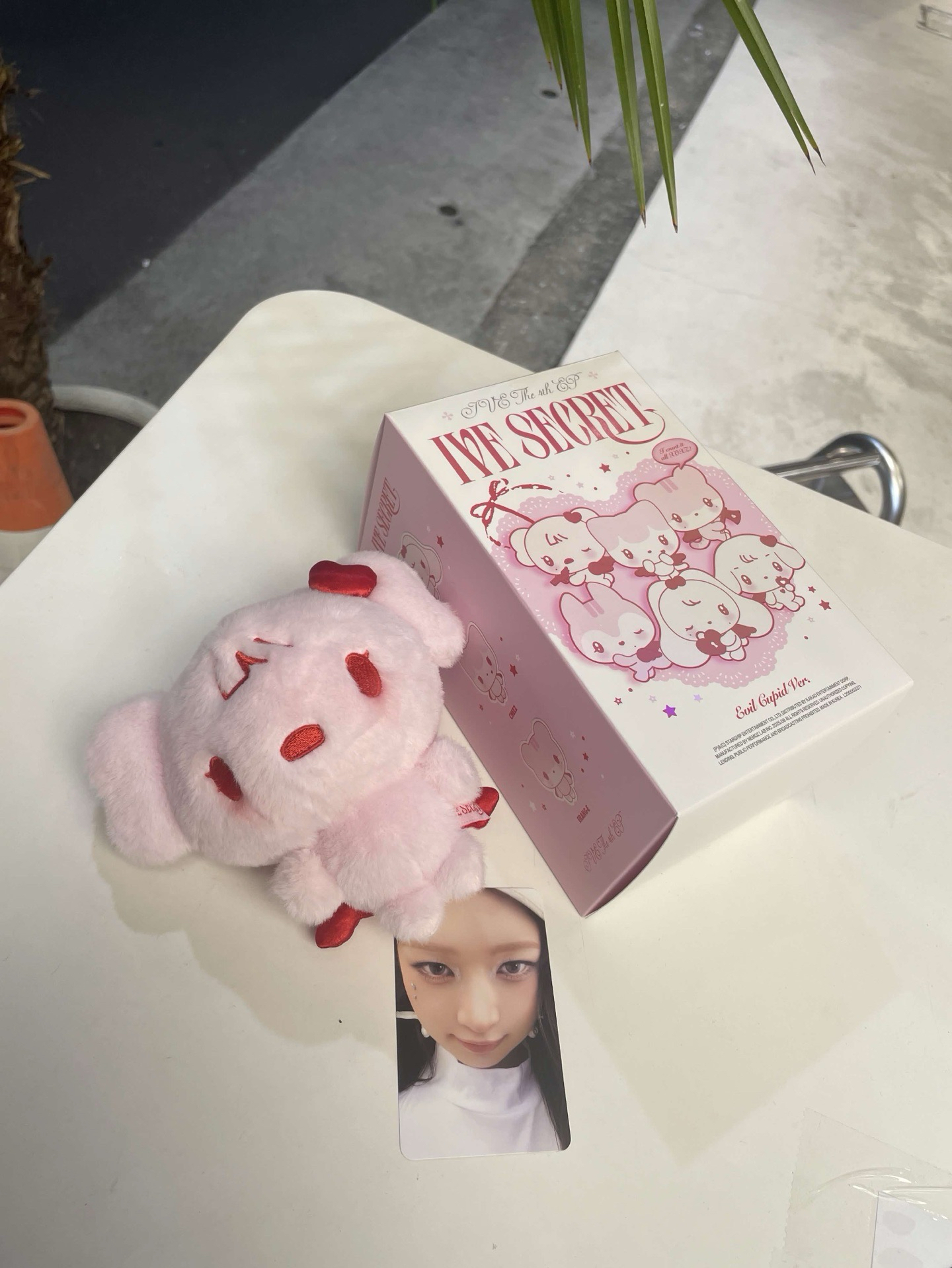 IVE 怜娃（可換Liz)