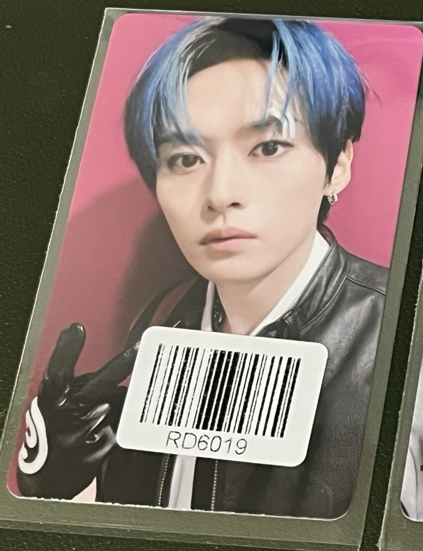 藍髮帥哥李旻浩！需帶彬寅卡100）