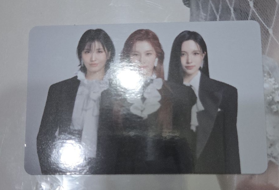 初回B三人卡🤍