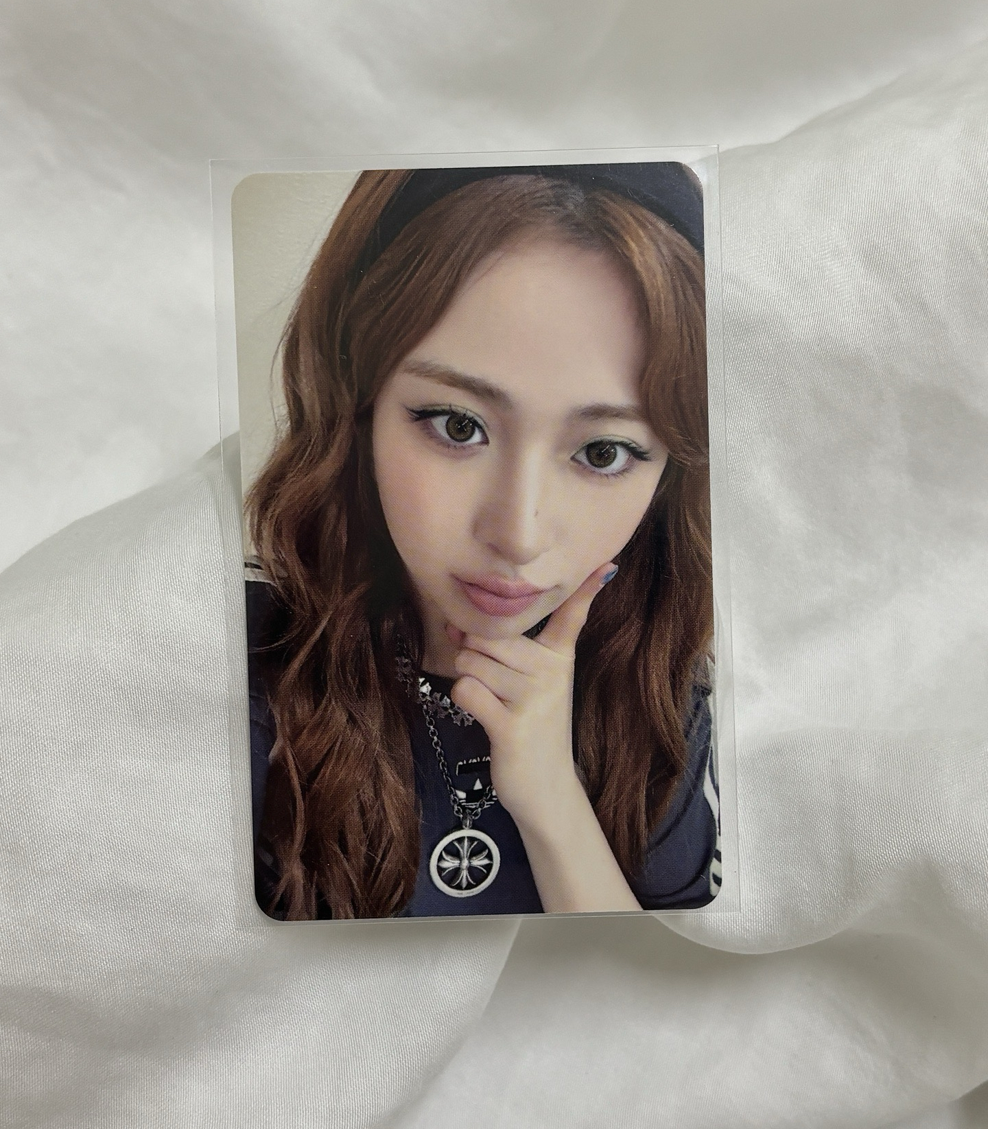 LE SSERAFIM YUNJIN 中背幸運卡