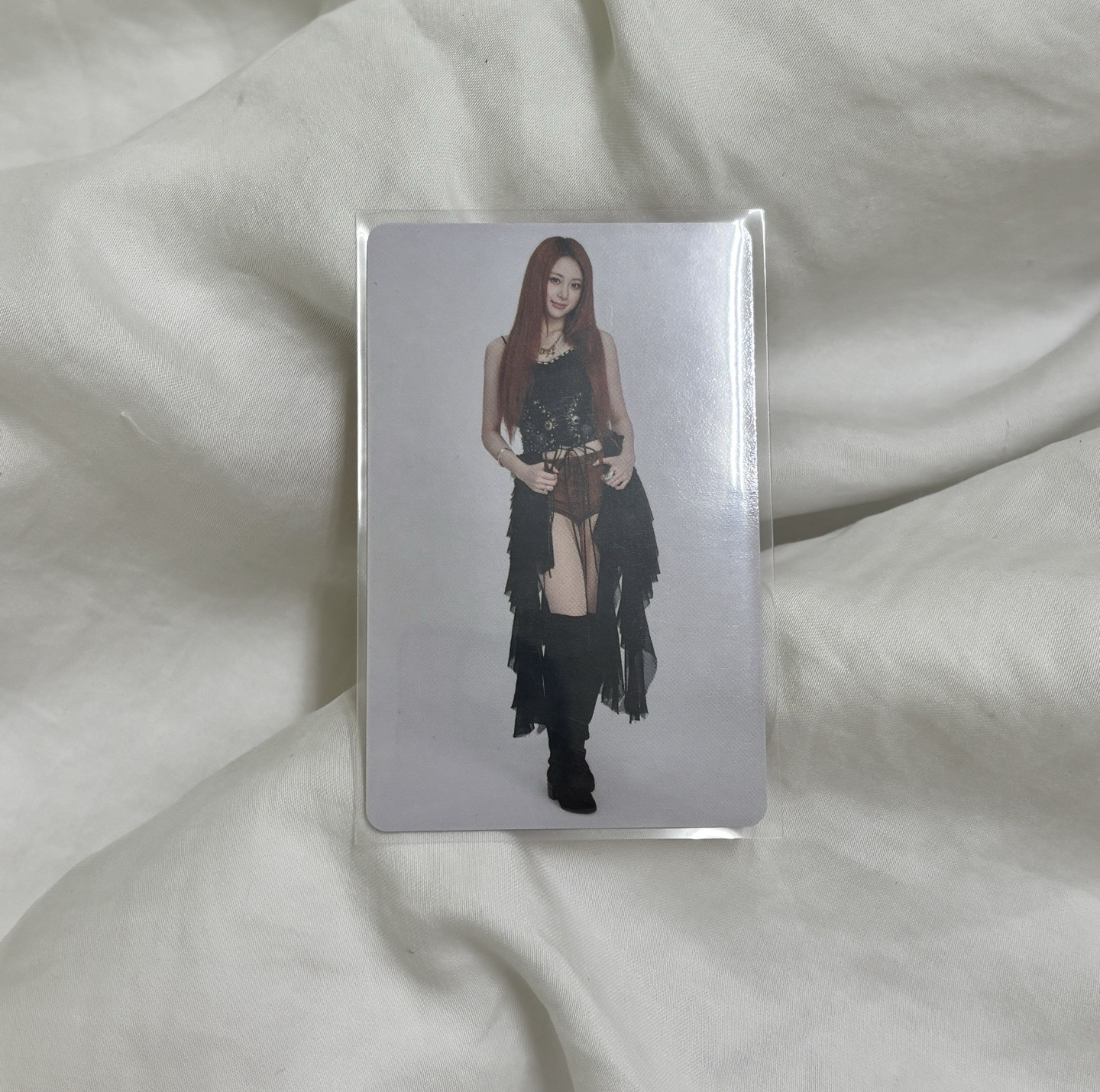 LE SSERAFIM YUNJIN 東蛋安可隨機卡