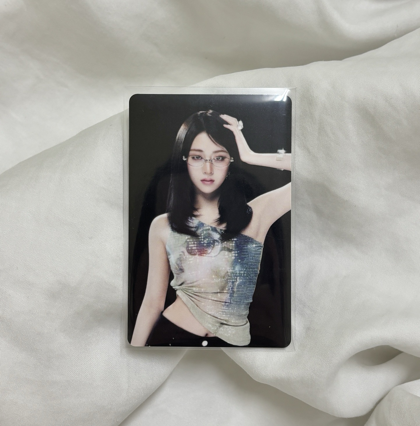 LE SSERAFIM YUNJIN 隨機卡