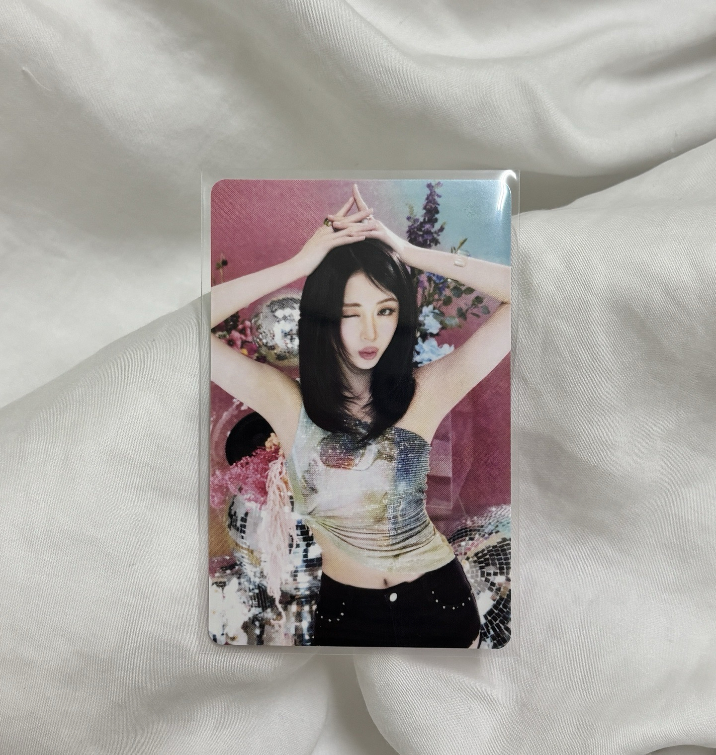 LE SSERAFIM YUNJIN 隨機卡