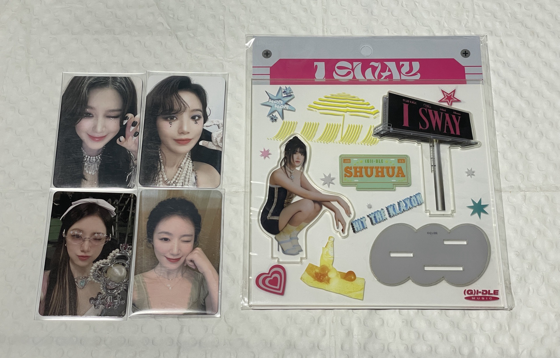 i-dle 舒華 迷七快閃立牌 全新未拆+4張小卡 送 迷八未拆專一本