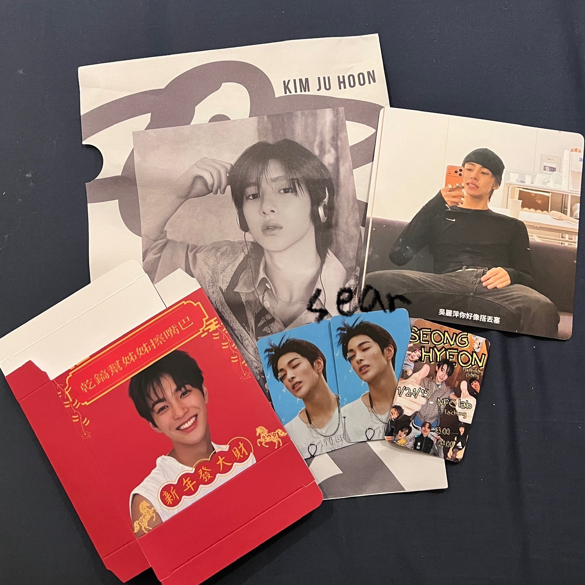 非現 yzy1.0簽售馬凡訓三張不拆🧡