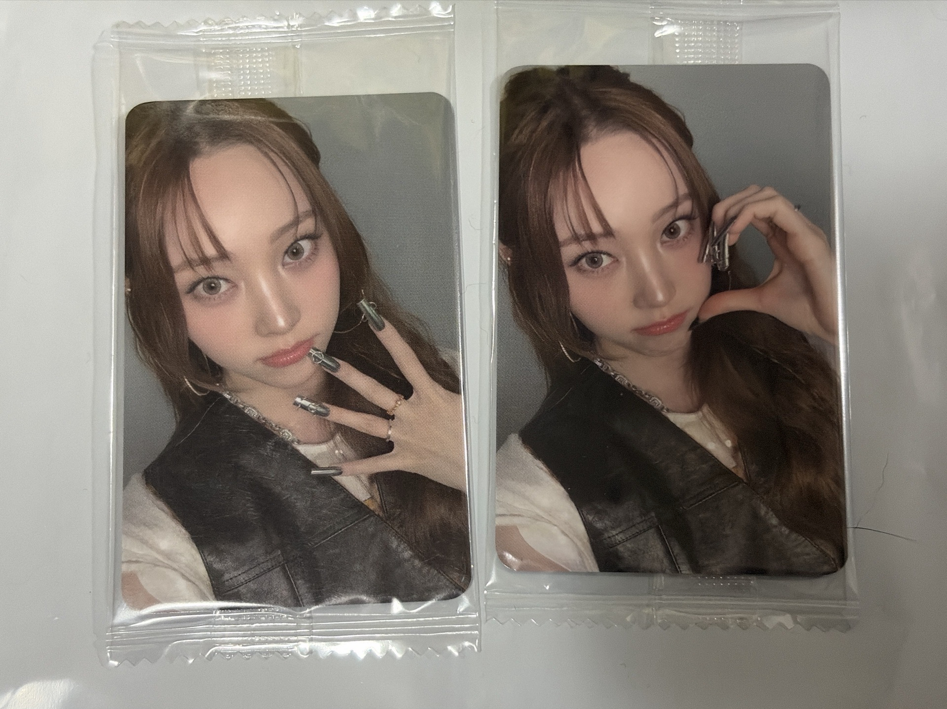 兩張！比心嘟嘴書超萌😻迷一 k4 AB ver. 特典卡 