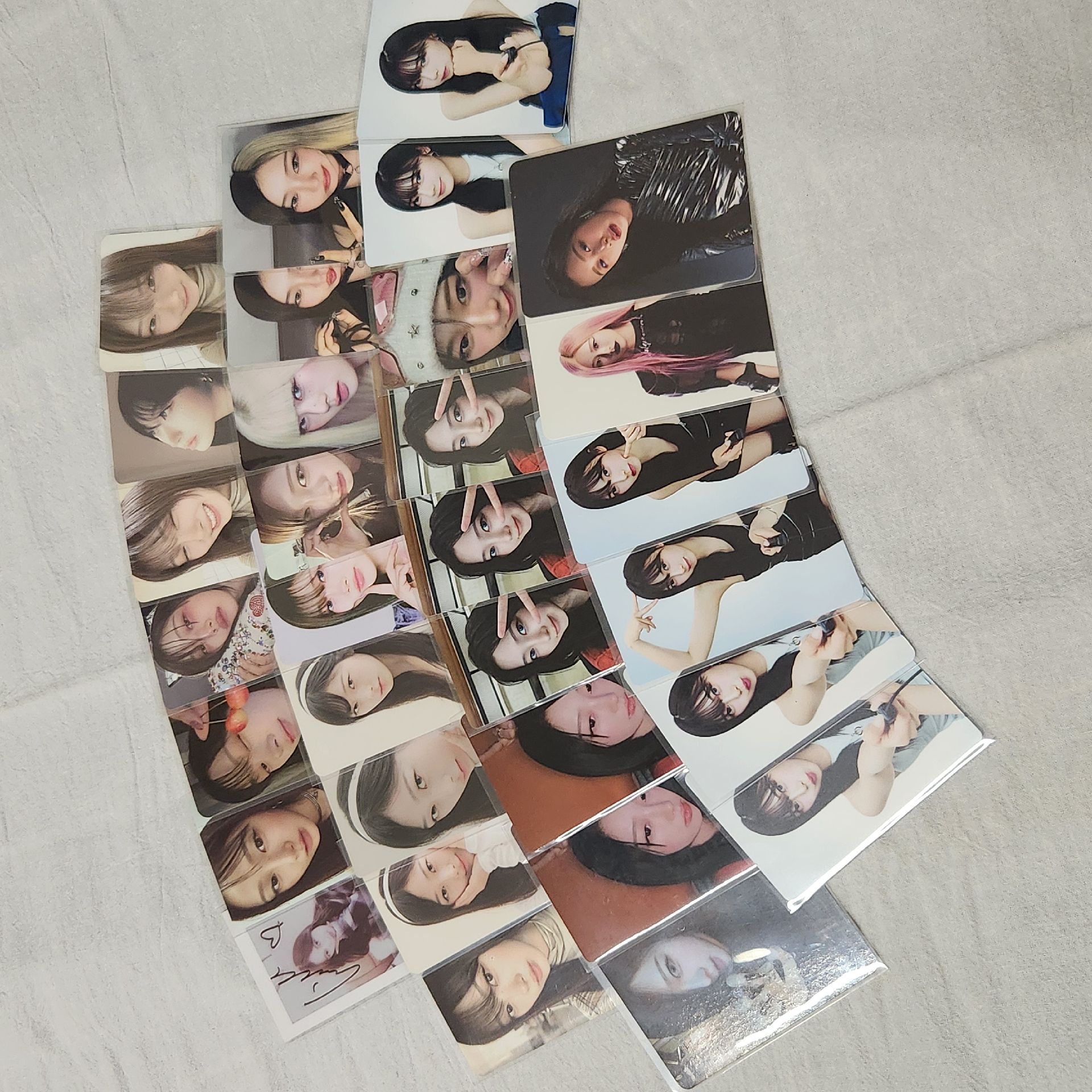 GISELLE 三圖一起售