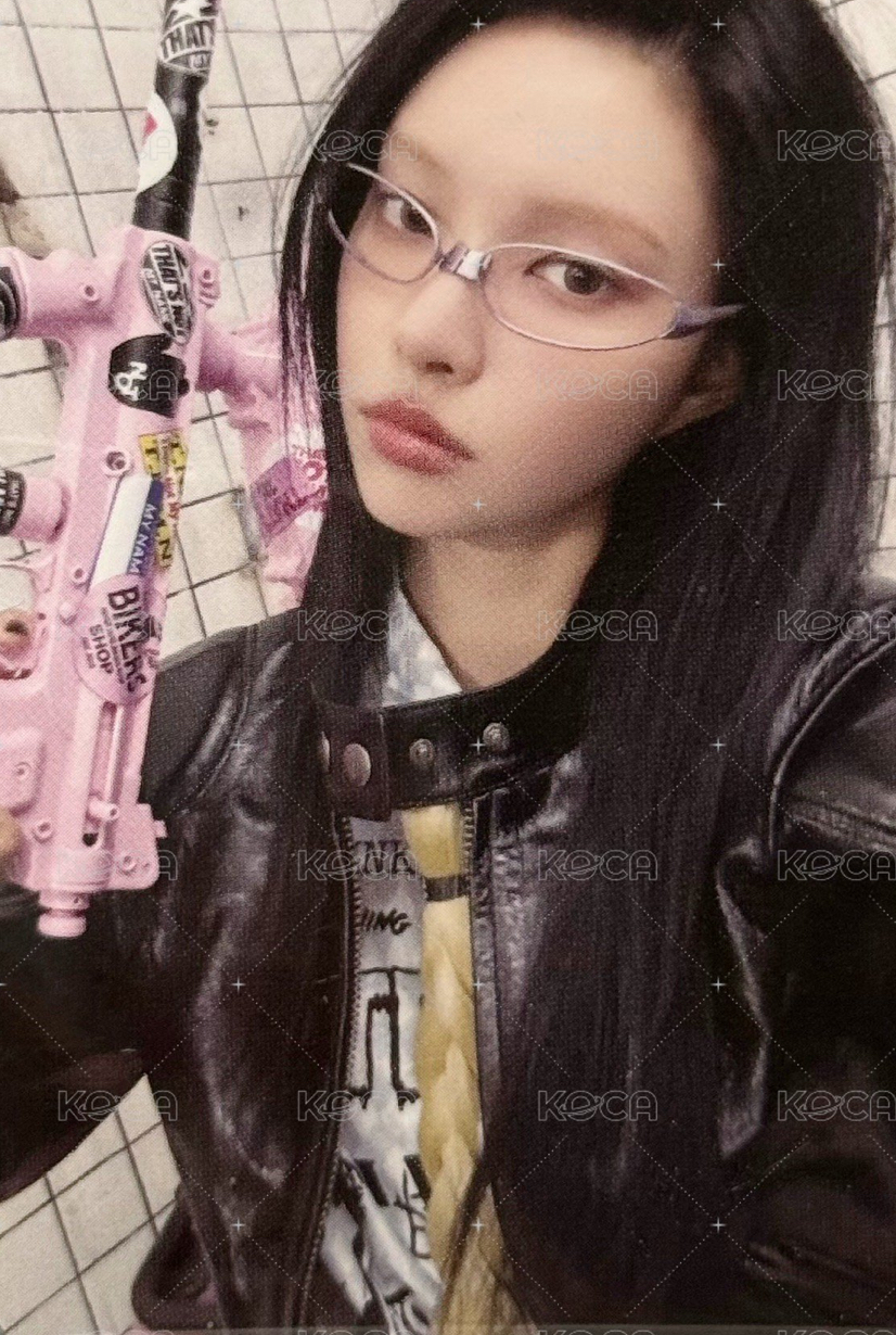 illit YUNAH k4 1.0幸運卡