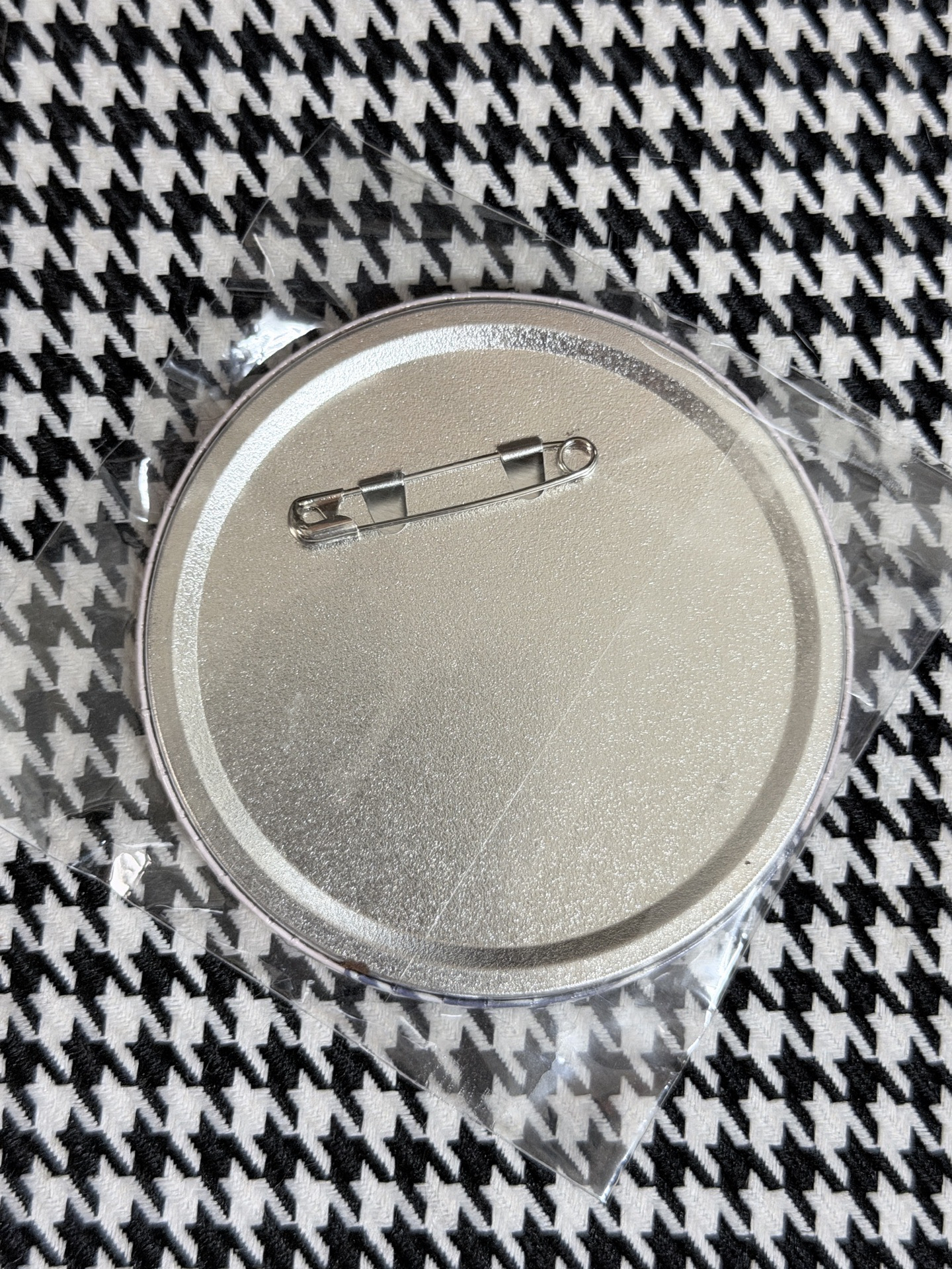 （現貨）seventeen 徽章 吊飾