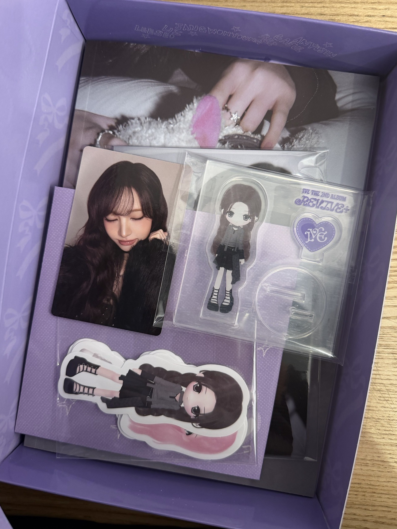 REVIVE+ LOVED IVE ver. 專輯 特別版 安立牌+栗卡