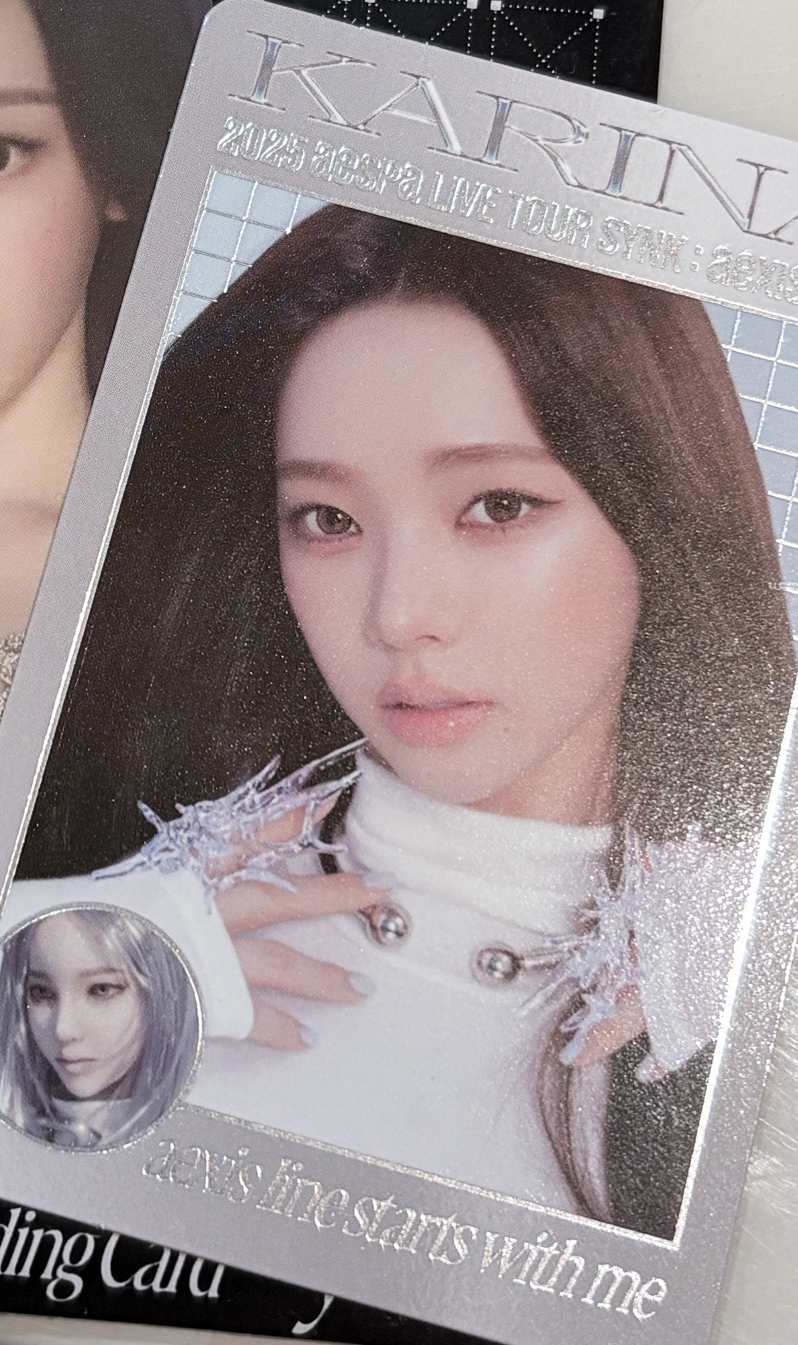 Karina💙-y