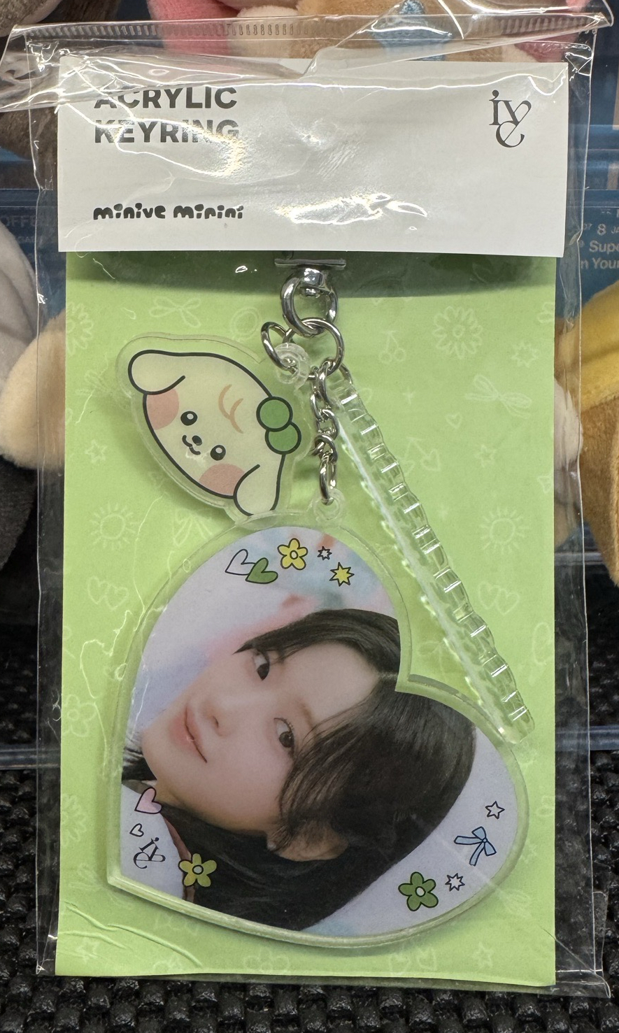 LINE FRIEND 壓克力吊飾 anyujin