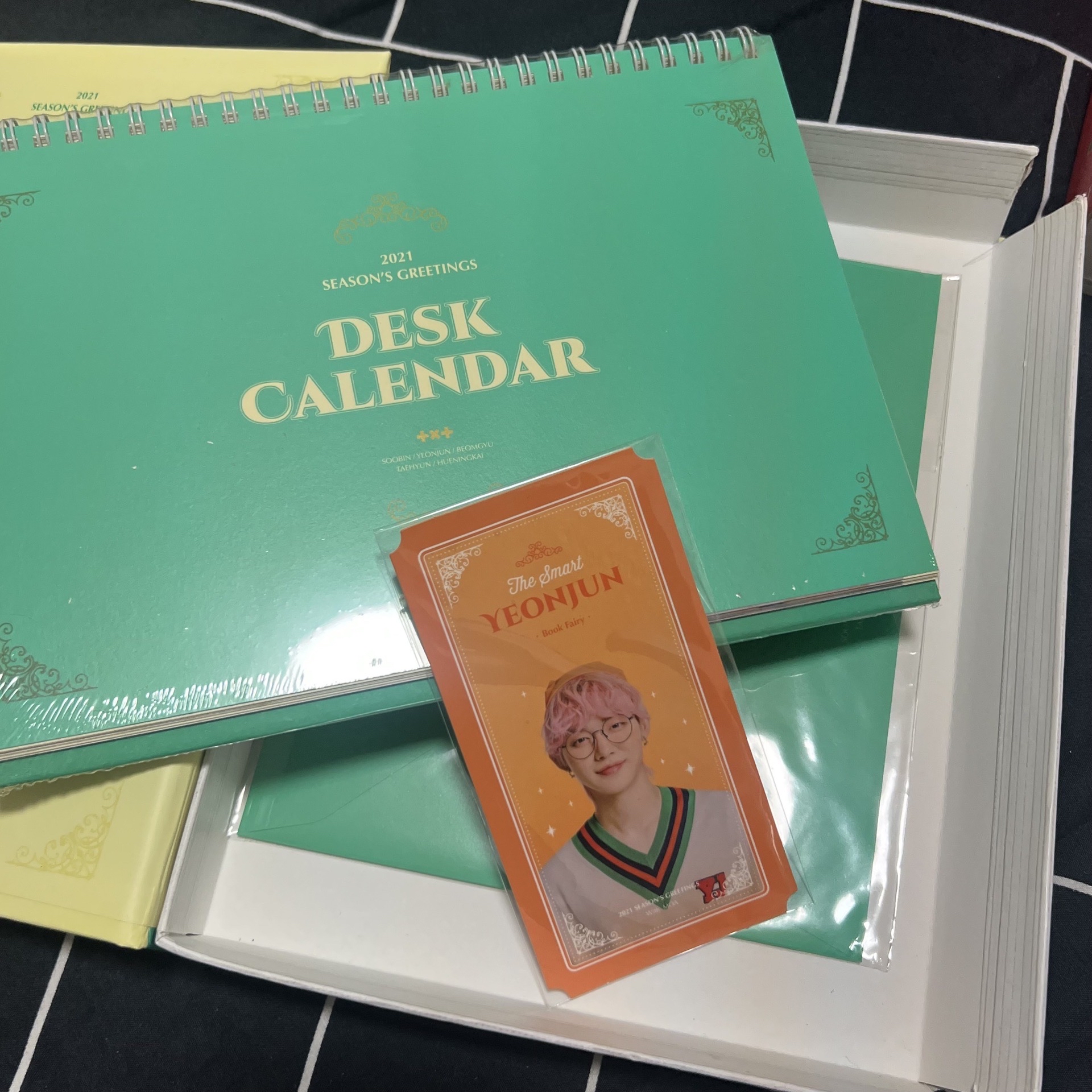 2021 年曆含竣卡