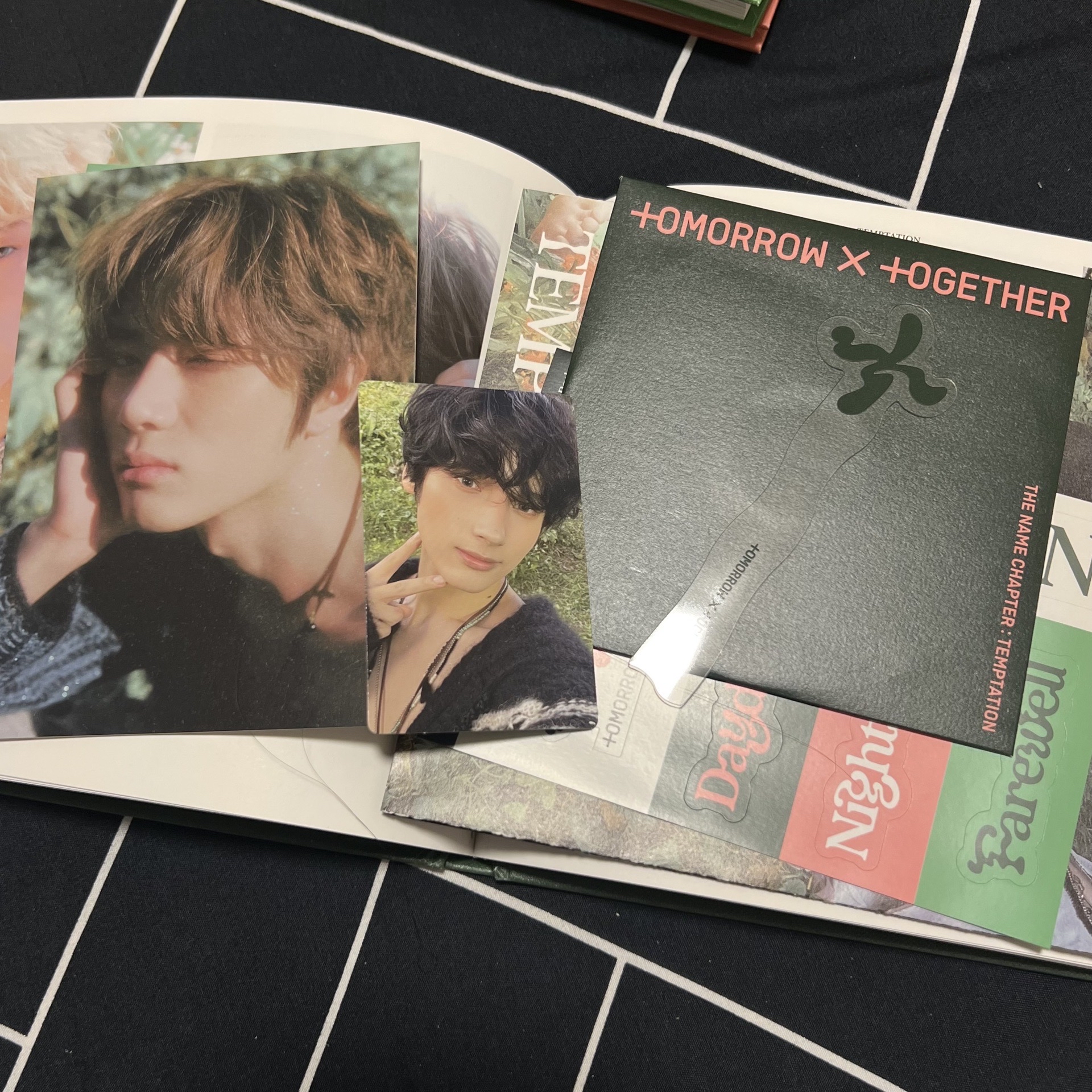 迷五 專輯含休寧小卡+杋圭大卡