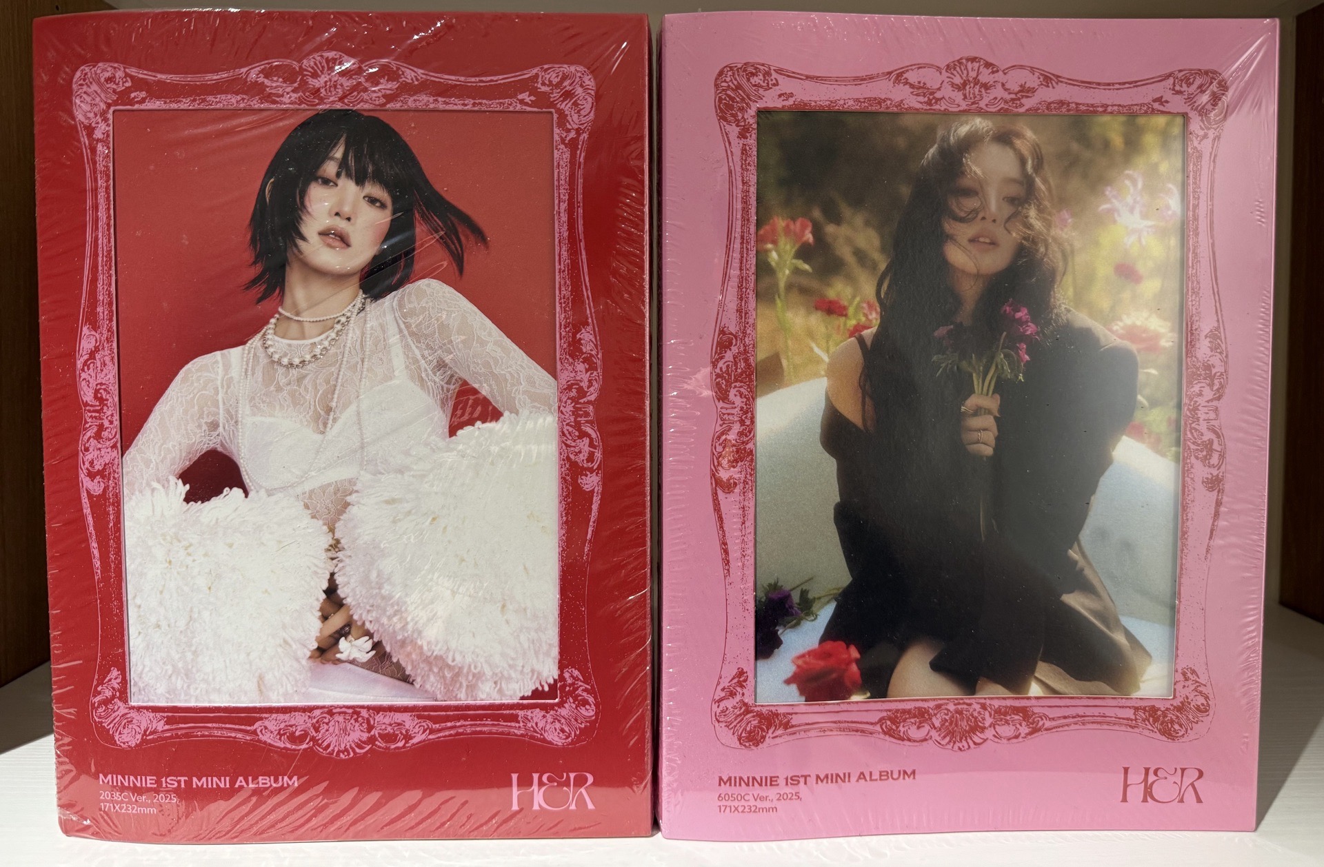 MINNIE HER 一套全新未拆