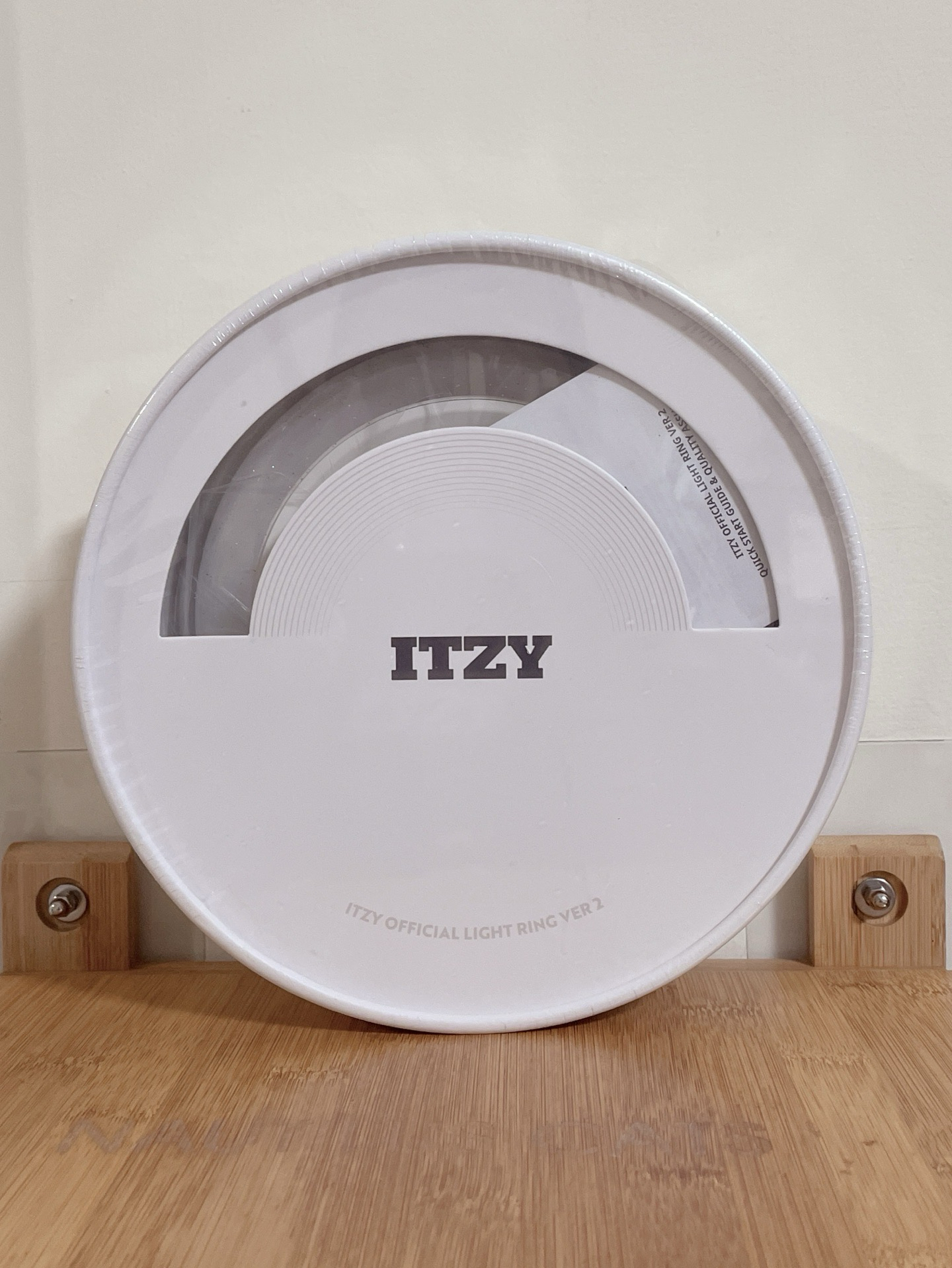 ITZY 二代手燈 / 手燈貓耳組 現貨