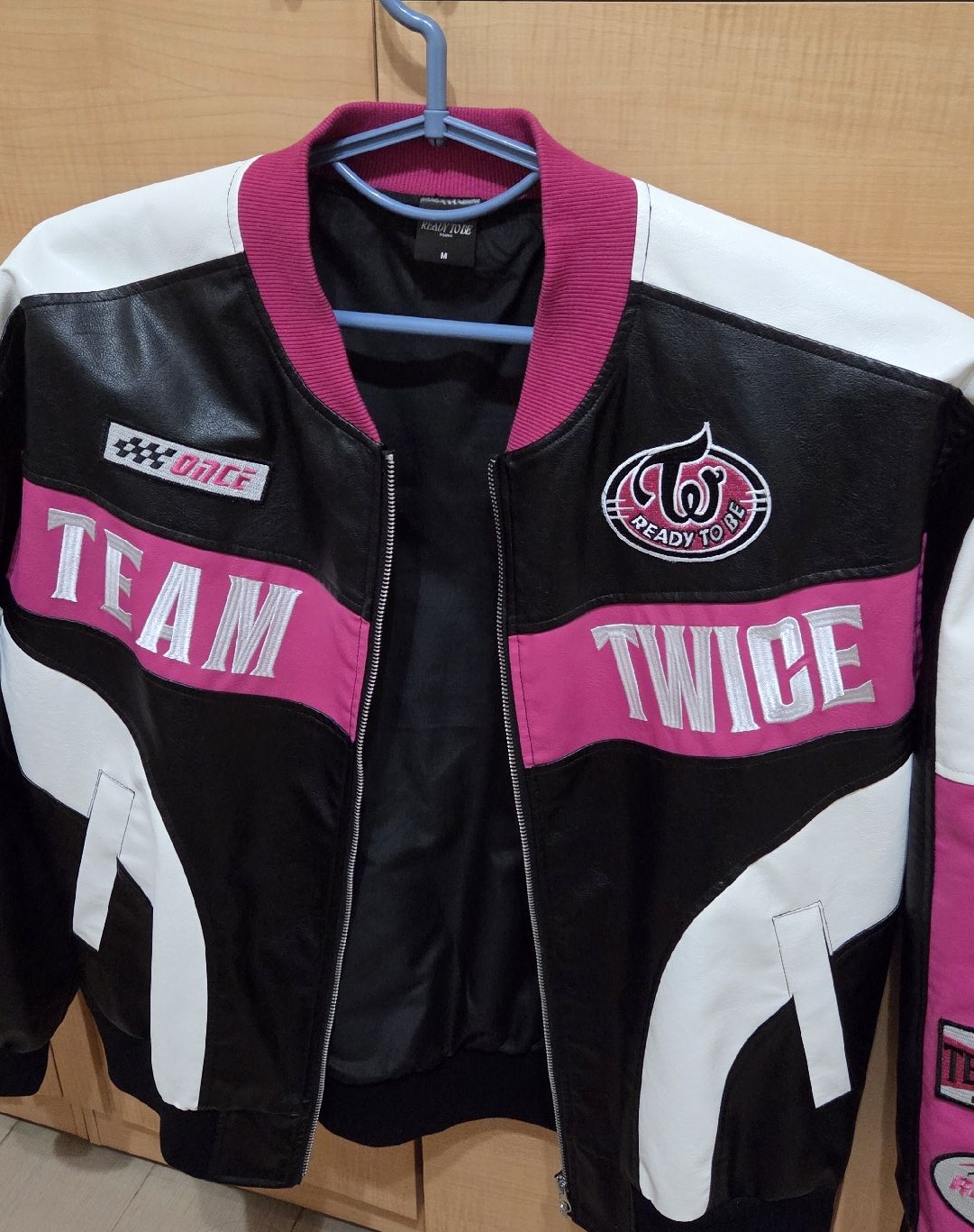 TWICE 福岡場賽車外套 M號