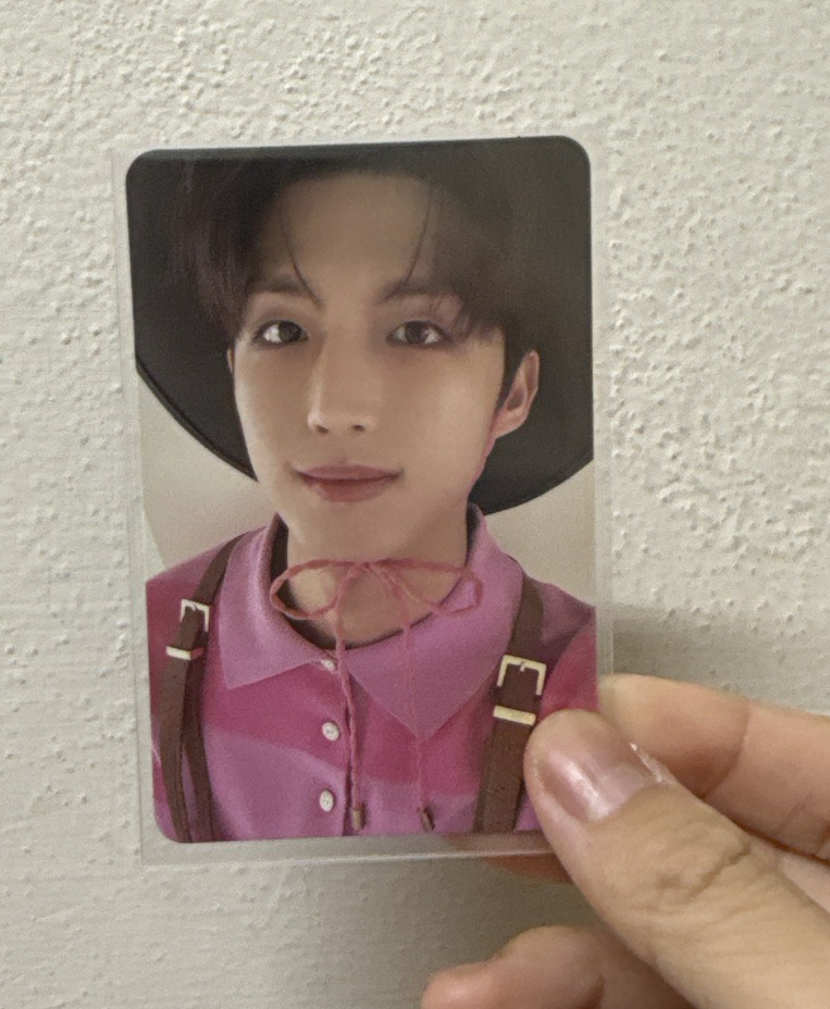 迷三粉衣正臉菇