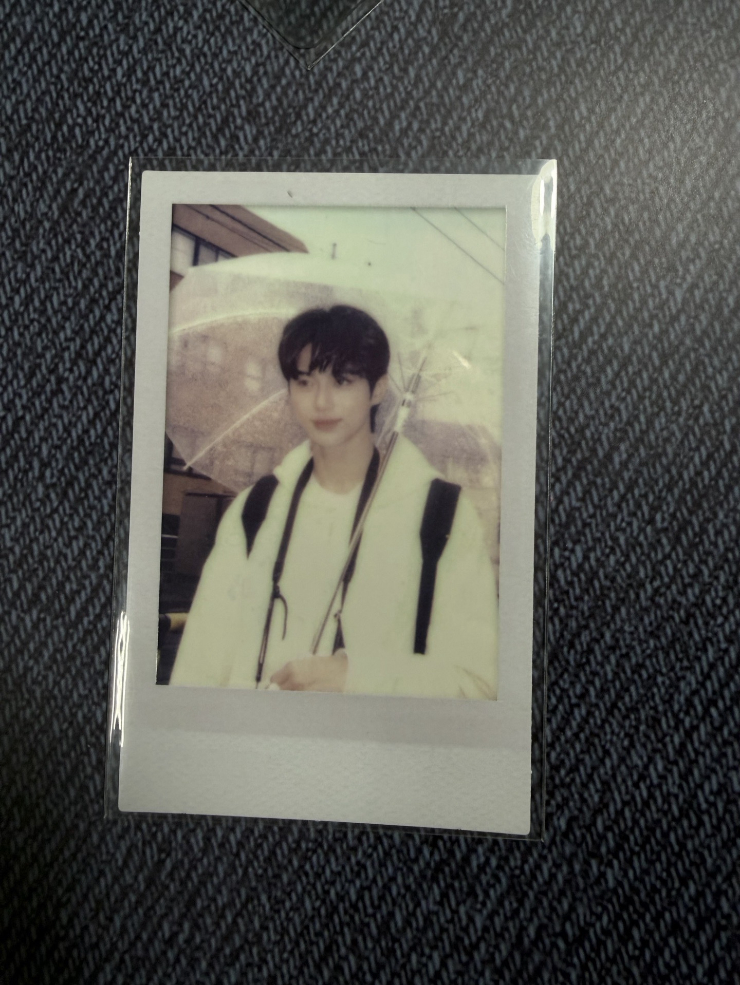 2025年曆 雨傘邊