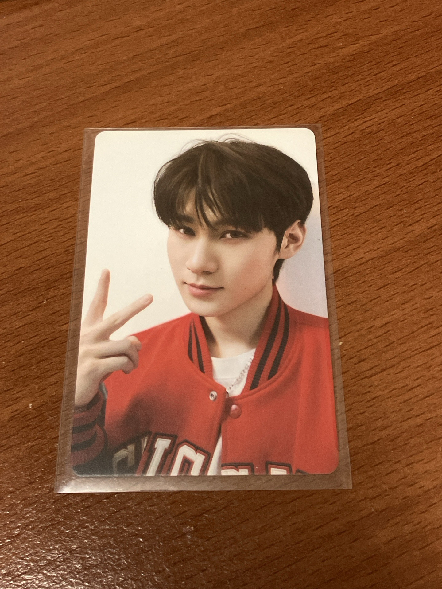 張真源二專白底