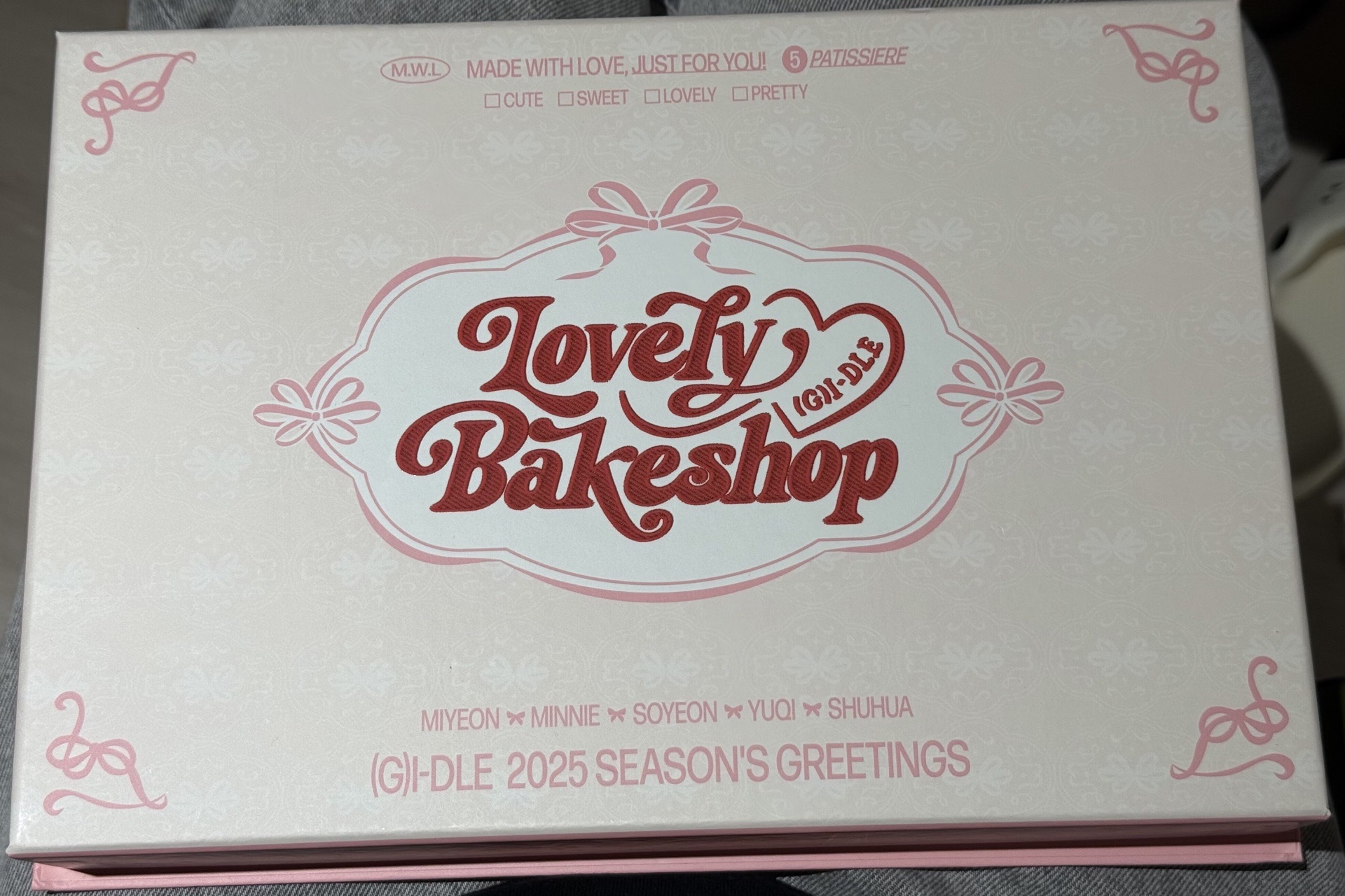 i-dle 25年年曆含小卡