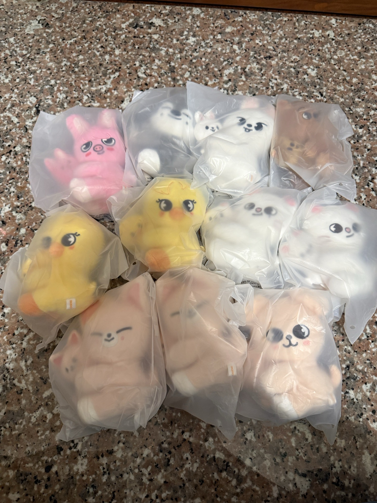 SKZOO 磁吸抱抱娃 （非現）