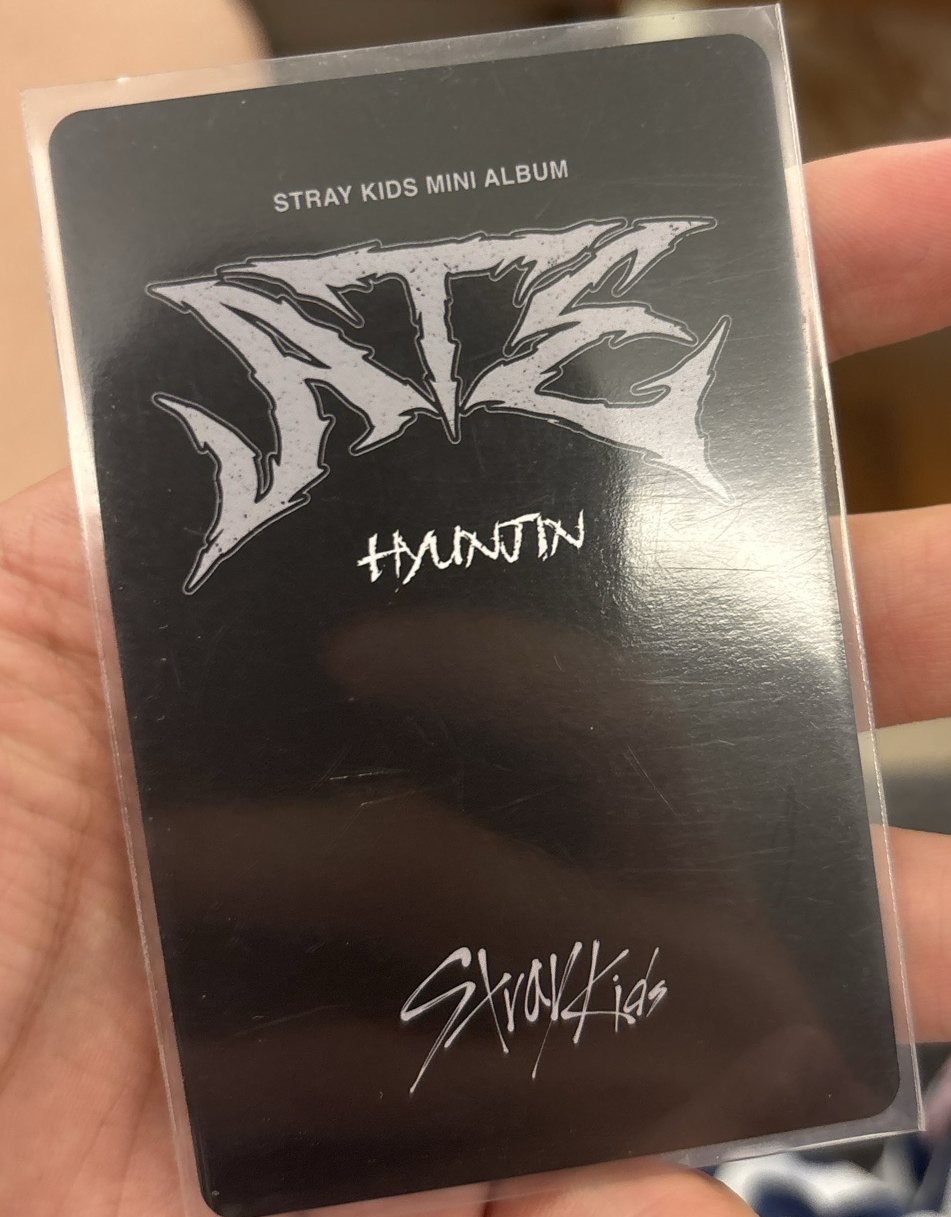 ATE 專輯卡 黑版電子專固卡 Hyunjin