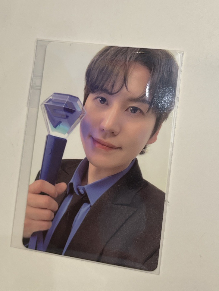 SUPER JUNIOR 官方特別版手燈 圭賢