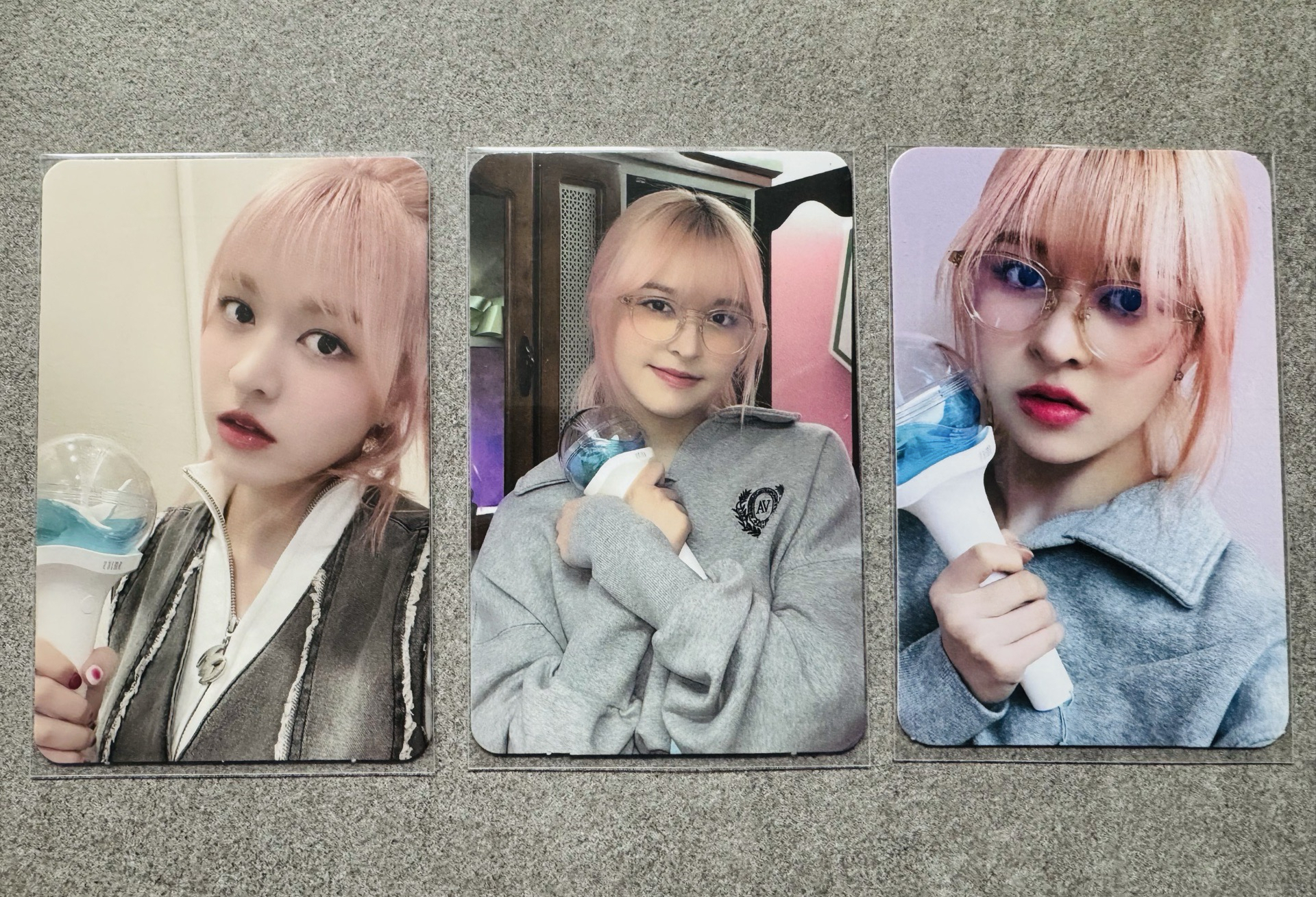 NMIXX LILY 手燈卡一套3張