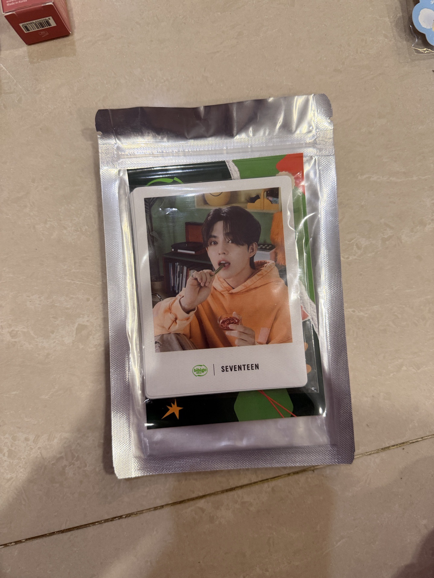 SEVENTEEN BIBIGO 拍立得