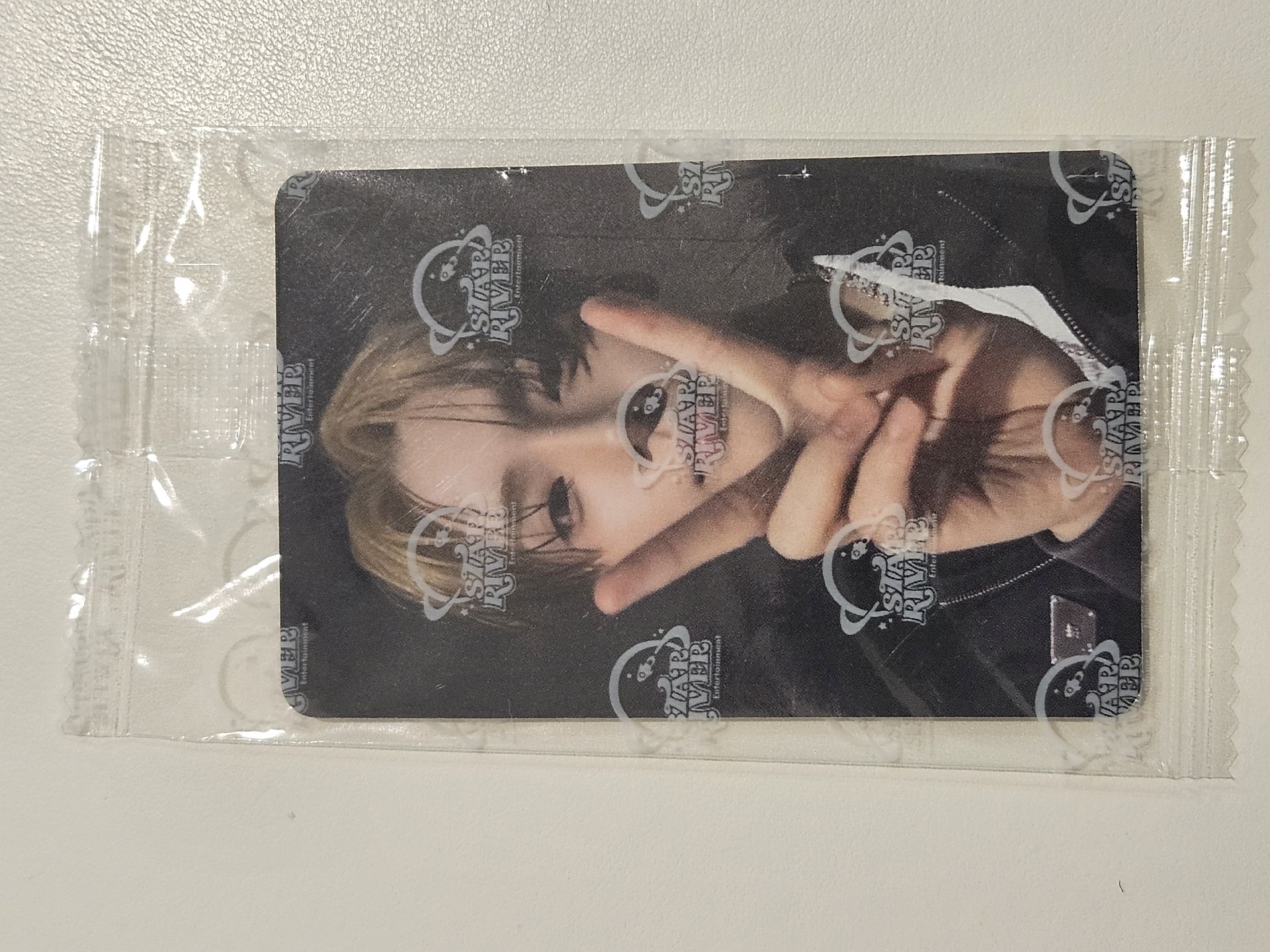 現貨相沅V字中背