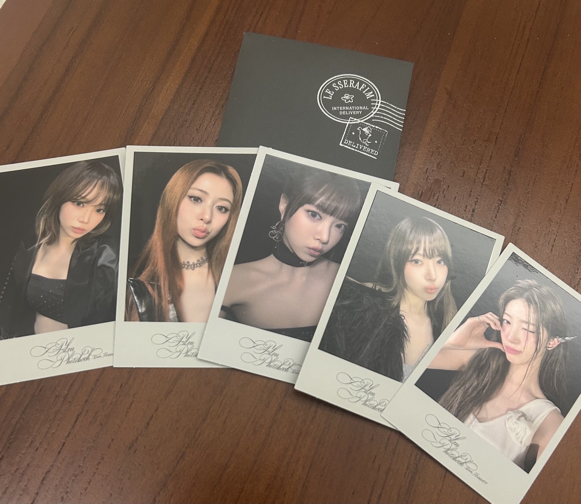 LE SSERAFIM photobook weverse