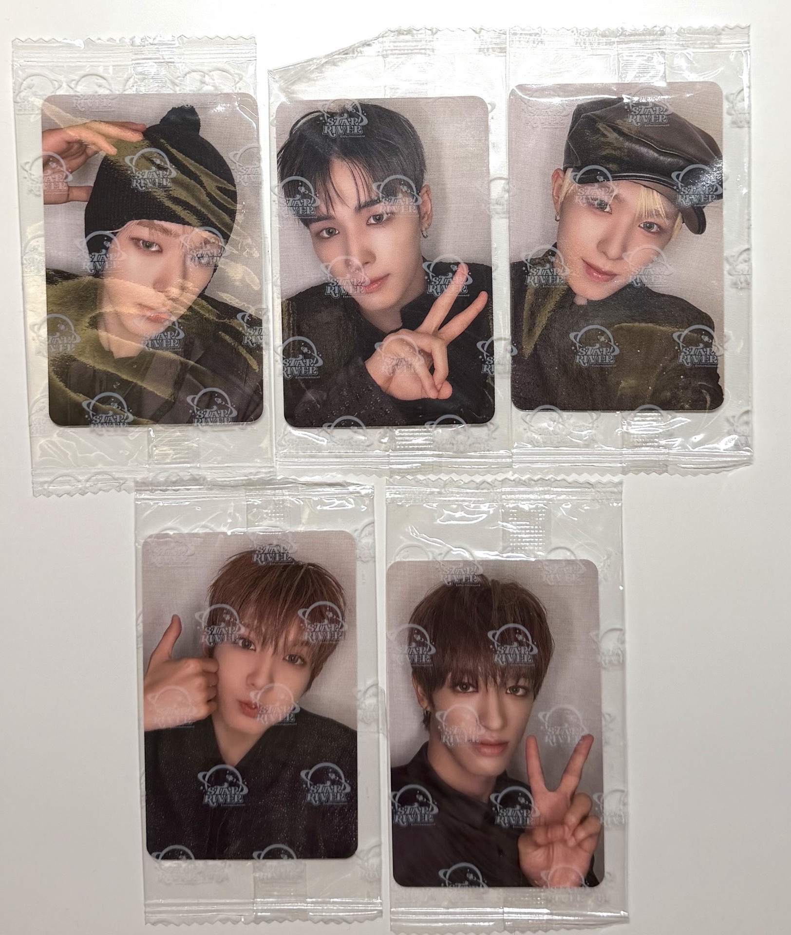 NEXZ 星河簽售特典卡+一本未拆專