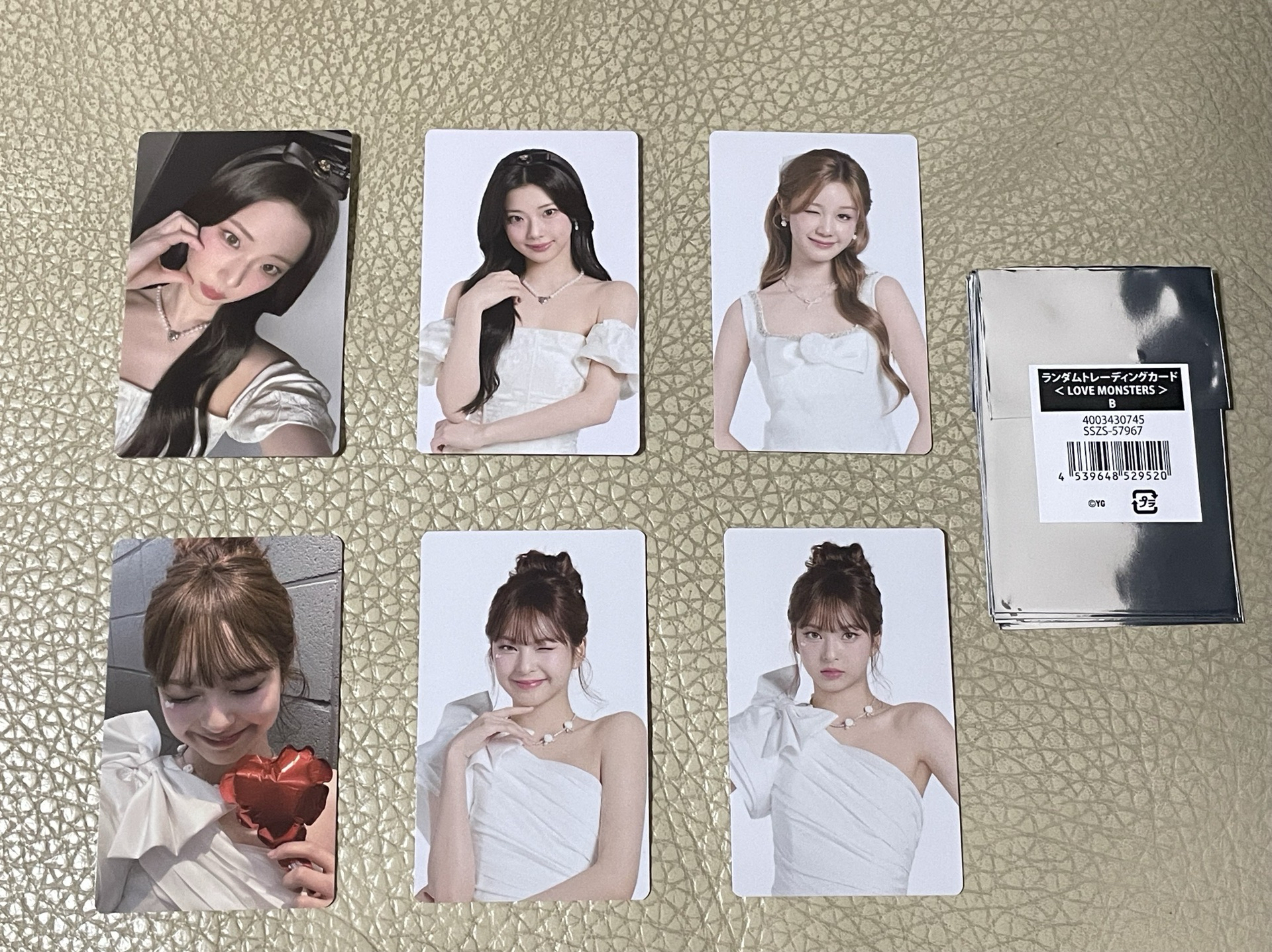 LOVE MONSTERS 隨機卡