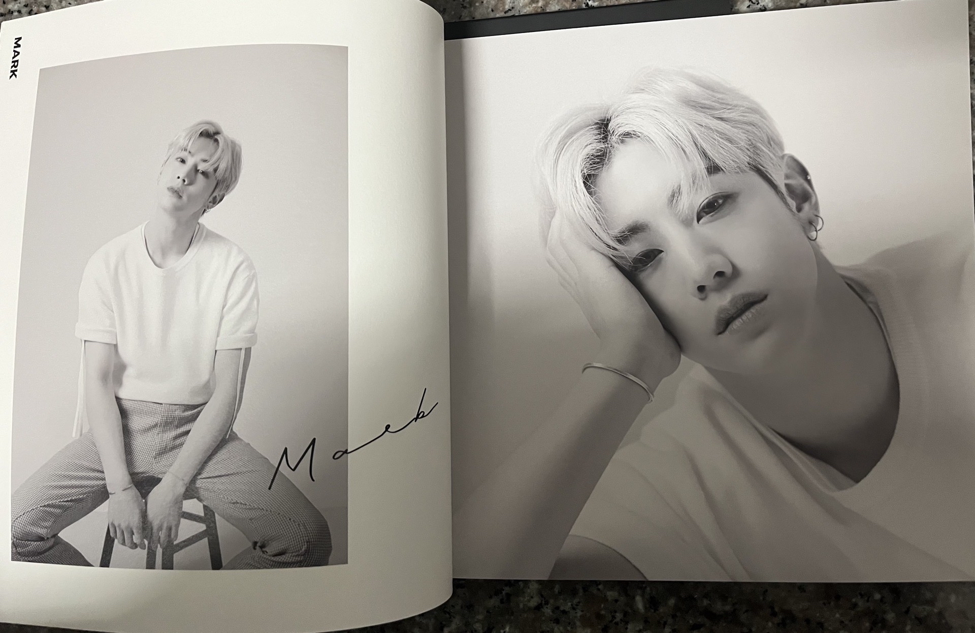 GOT7 2019 WORLD TOUR KEEP SPINNING  寫真書