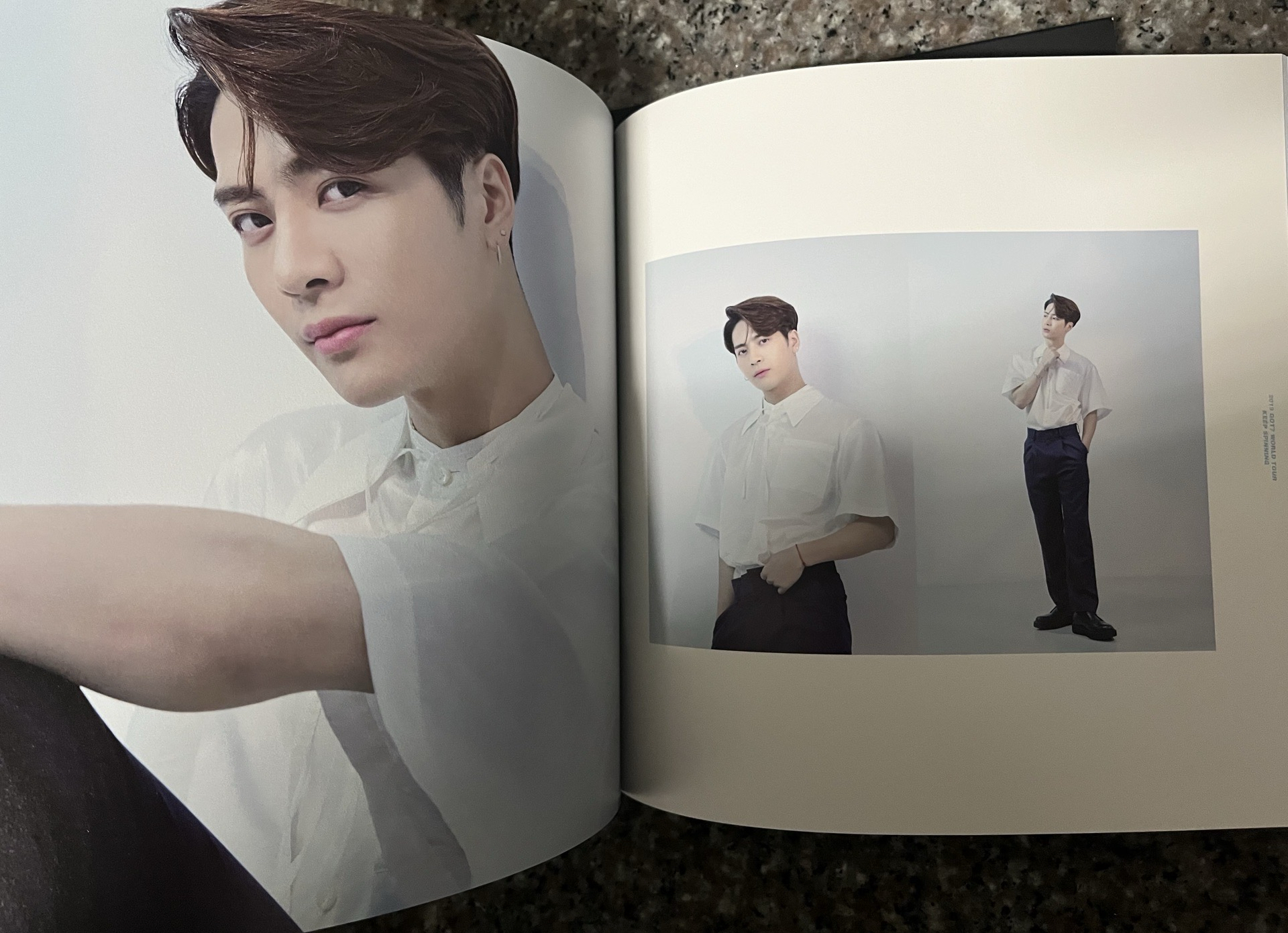 GOT7 2019 WORLD TOUR KEEP SPINNING  寫真書