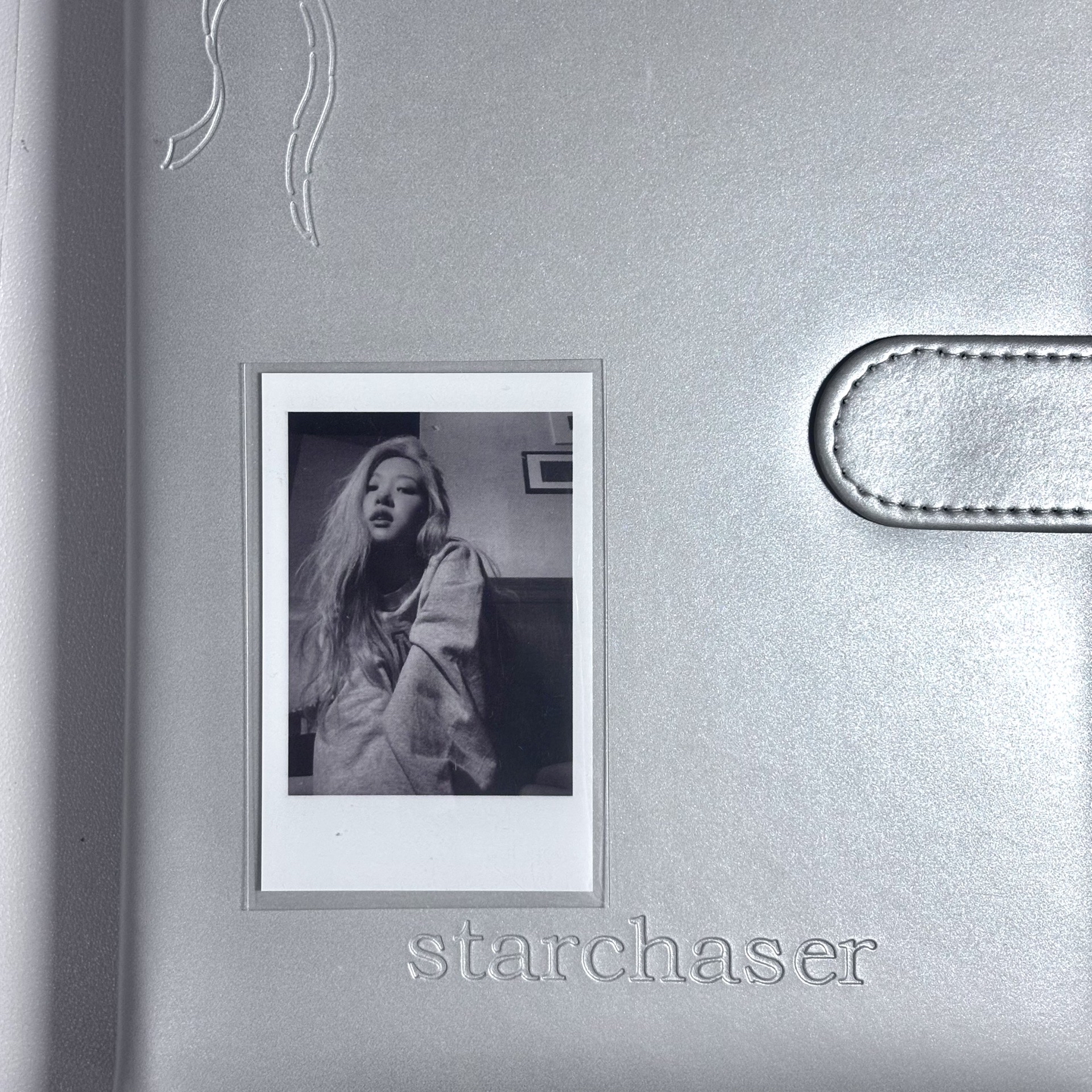 【 送 】ROSÉ 抬頭肉 專輯卡