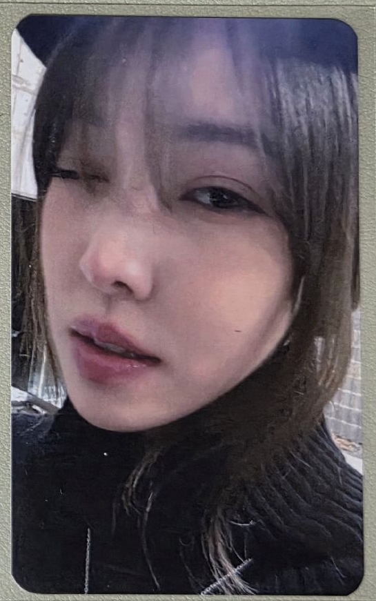 Yuju solo迷二簽售特典