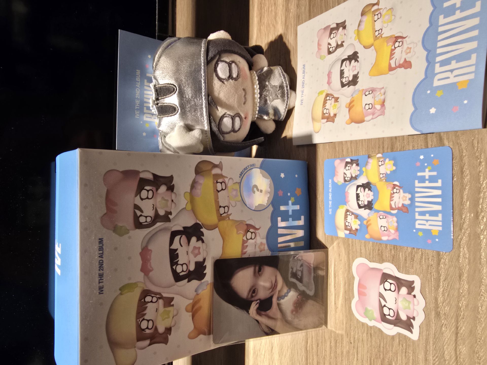 隱藏款 LIZ LEESEO