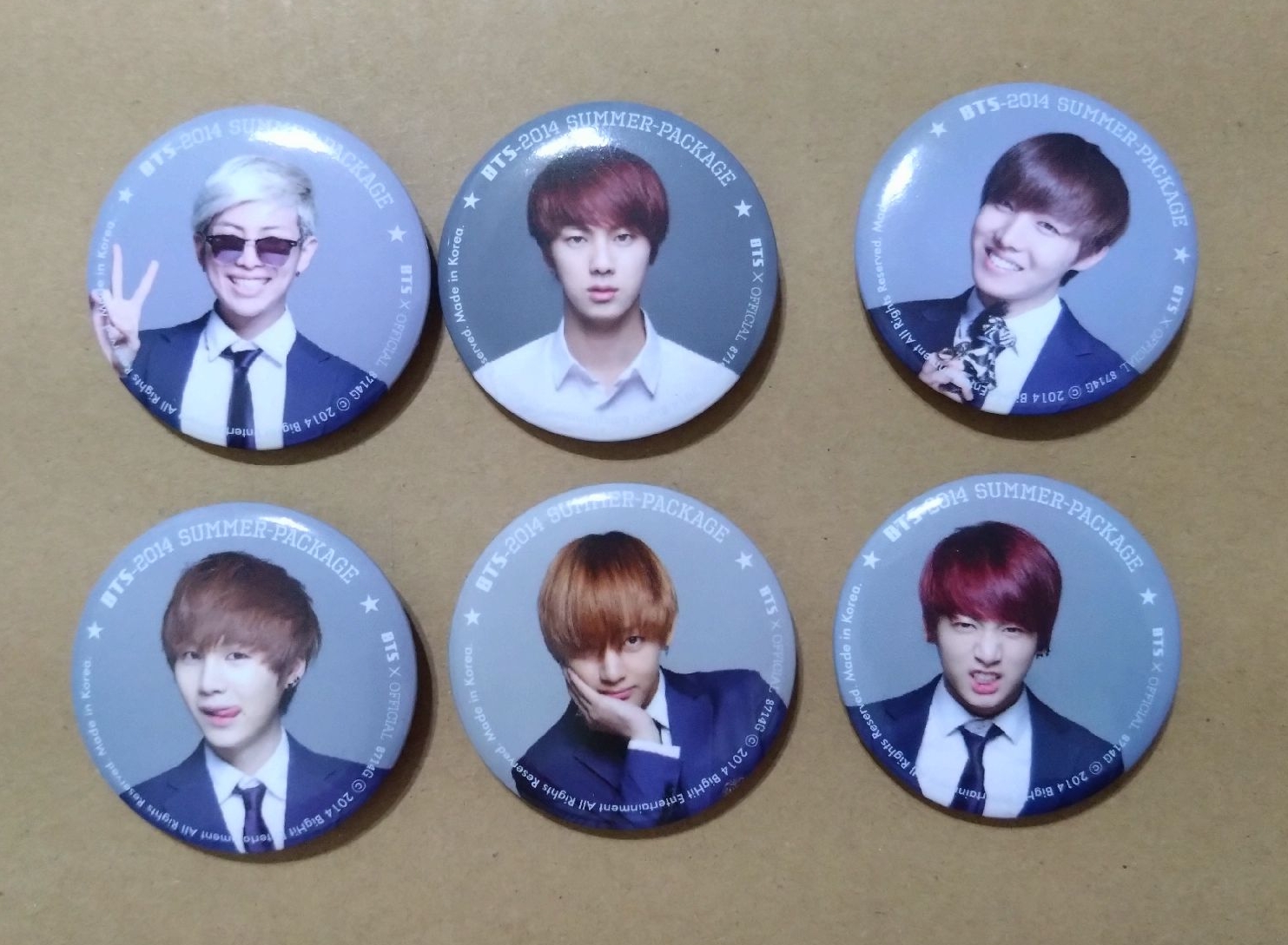 BTS  | 絕版2014 夏寫徽章組 （缺Jimin）