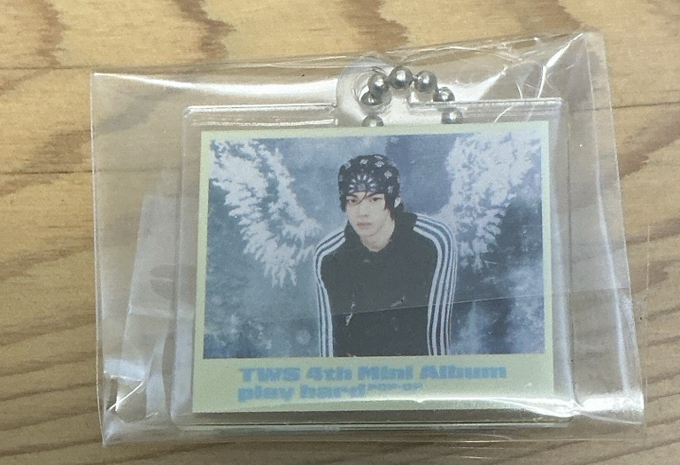 Play Hard 快閃店集章鑰匙圈