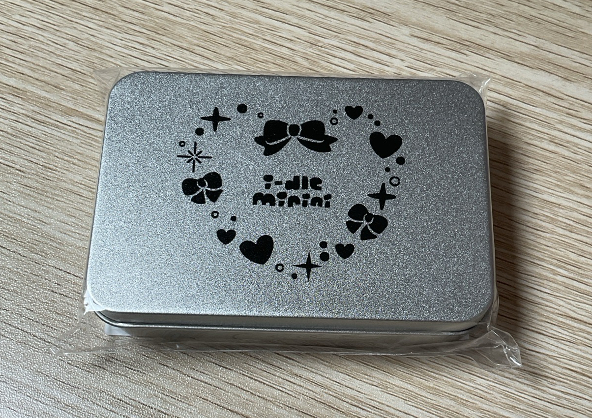 I-dle 快閃鐵盒 拍立得