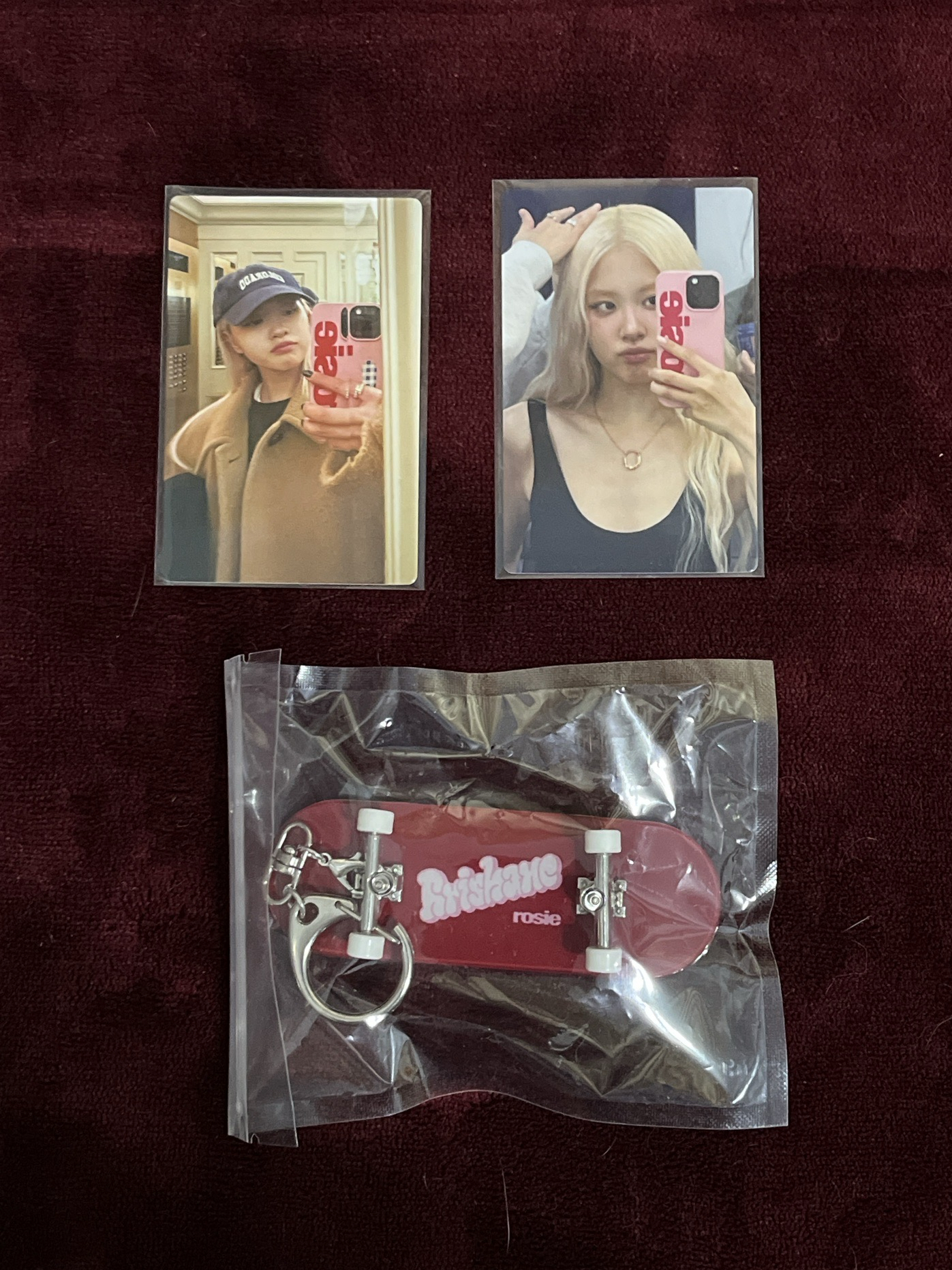  Brisbane rosie 限定海報 / 鑰匙圈小滑板/ 滿額ㄧ套