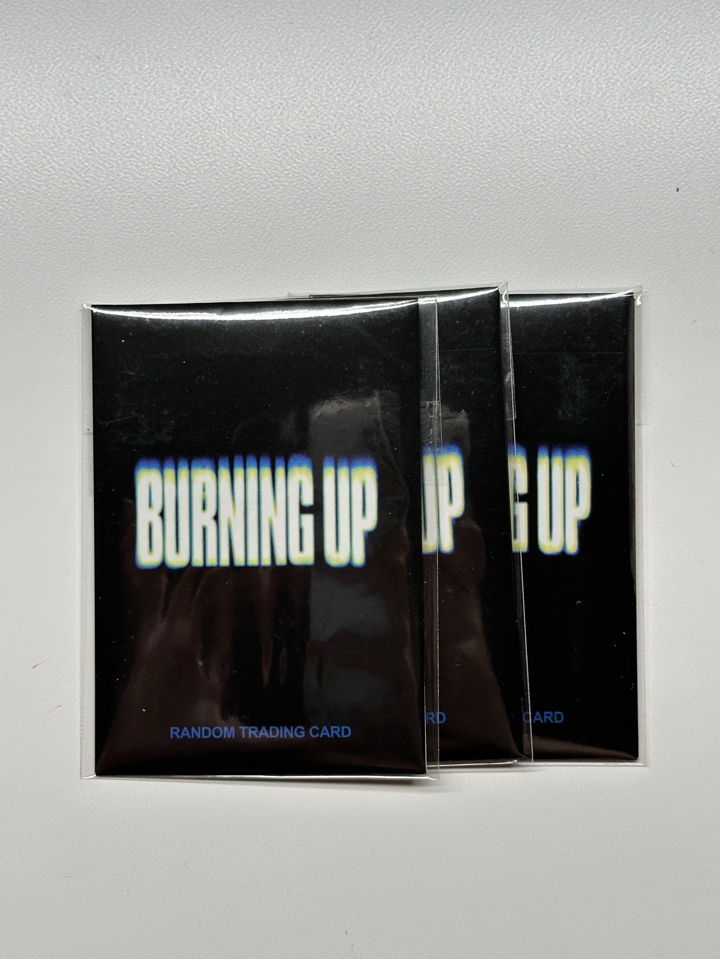 BURNING UP 未拆卡包 B ver