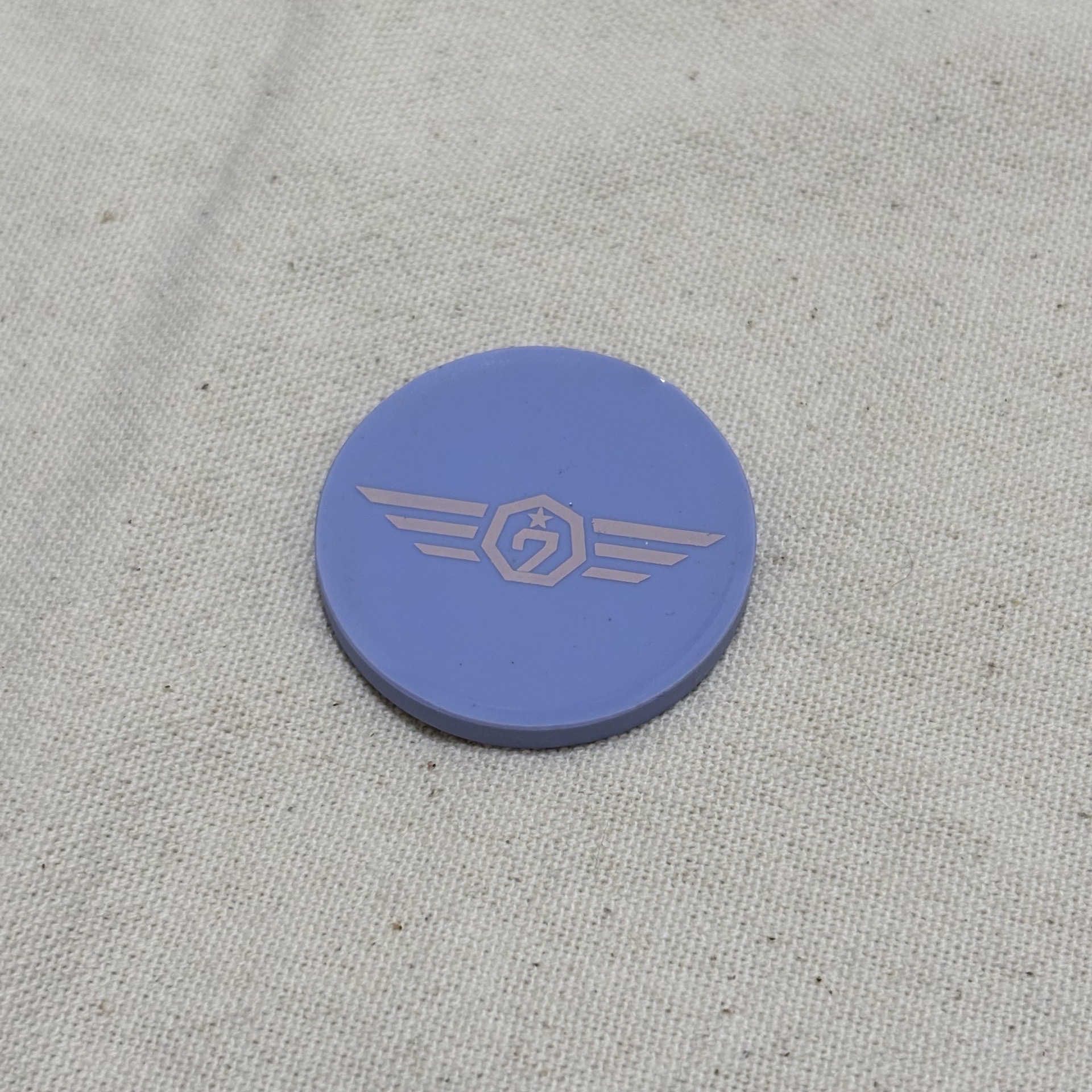 Got7 Mark FLY 坐姿公仔