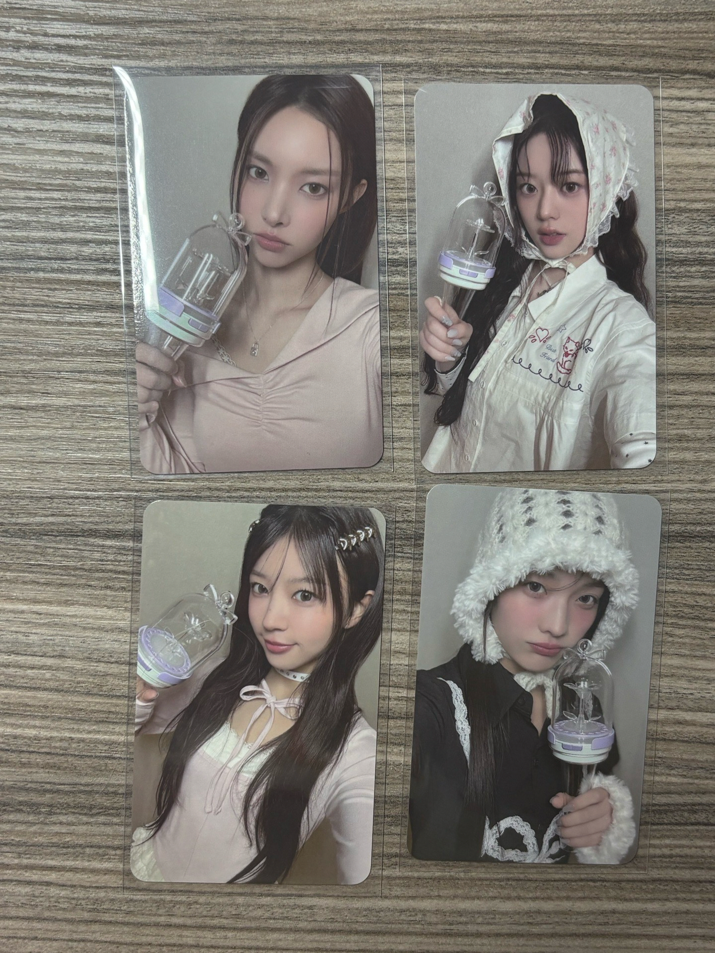 ILLIT手燈卡一套無禧