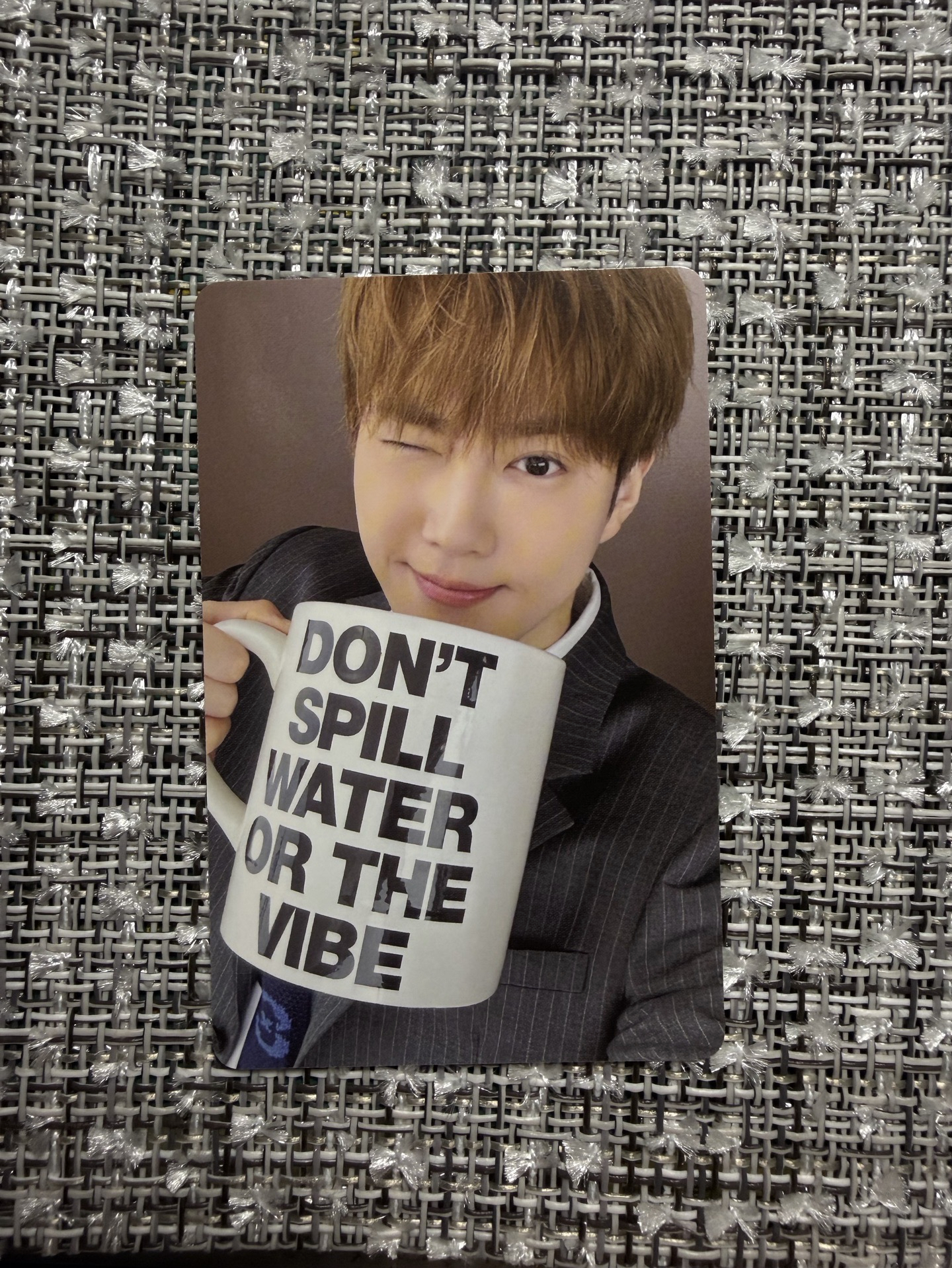 2026台曆（馬克杯眨眼俊勉）