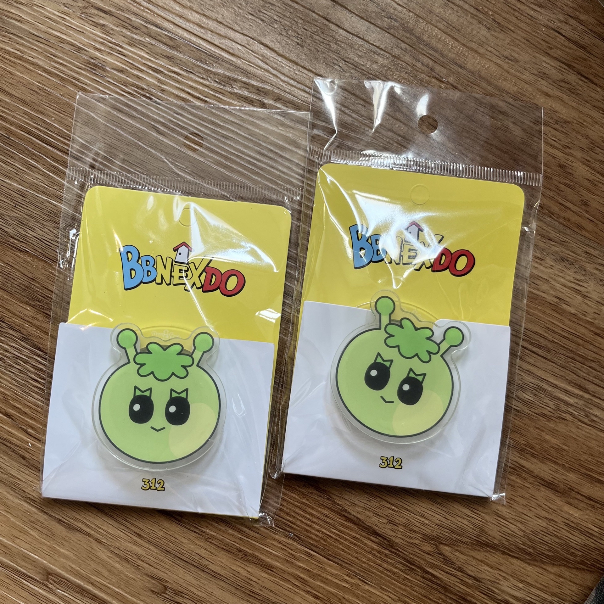 BBNEXDO快閃店 手機支架